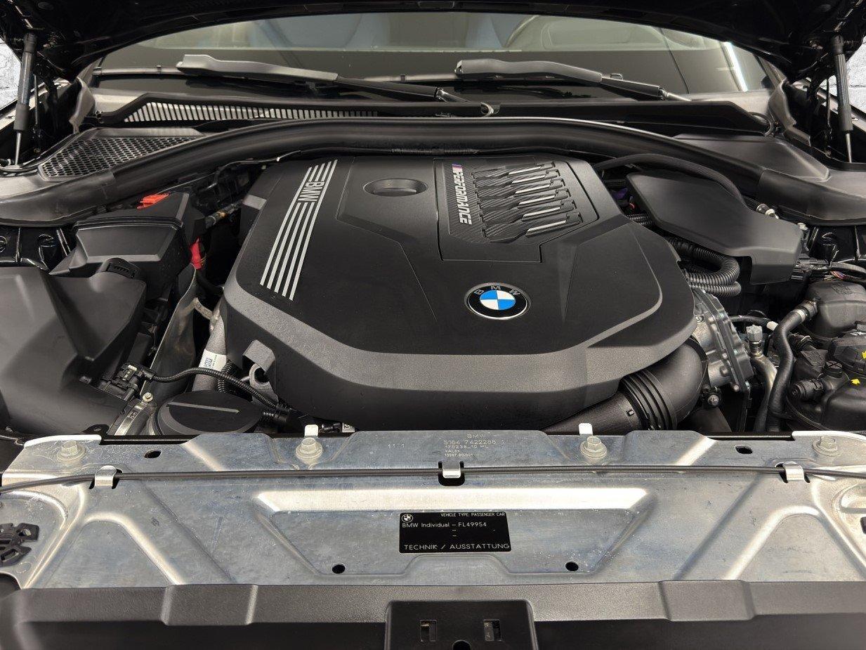 BMW M340i xDrive Touring-image-17