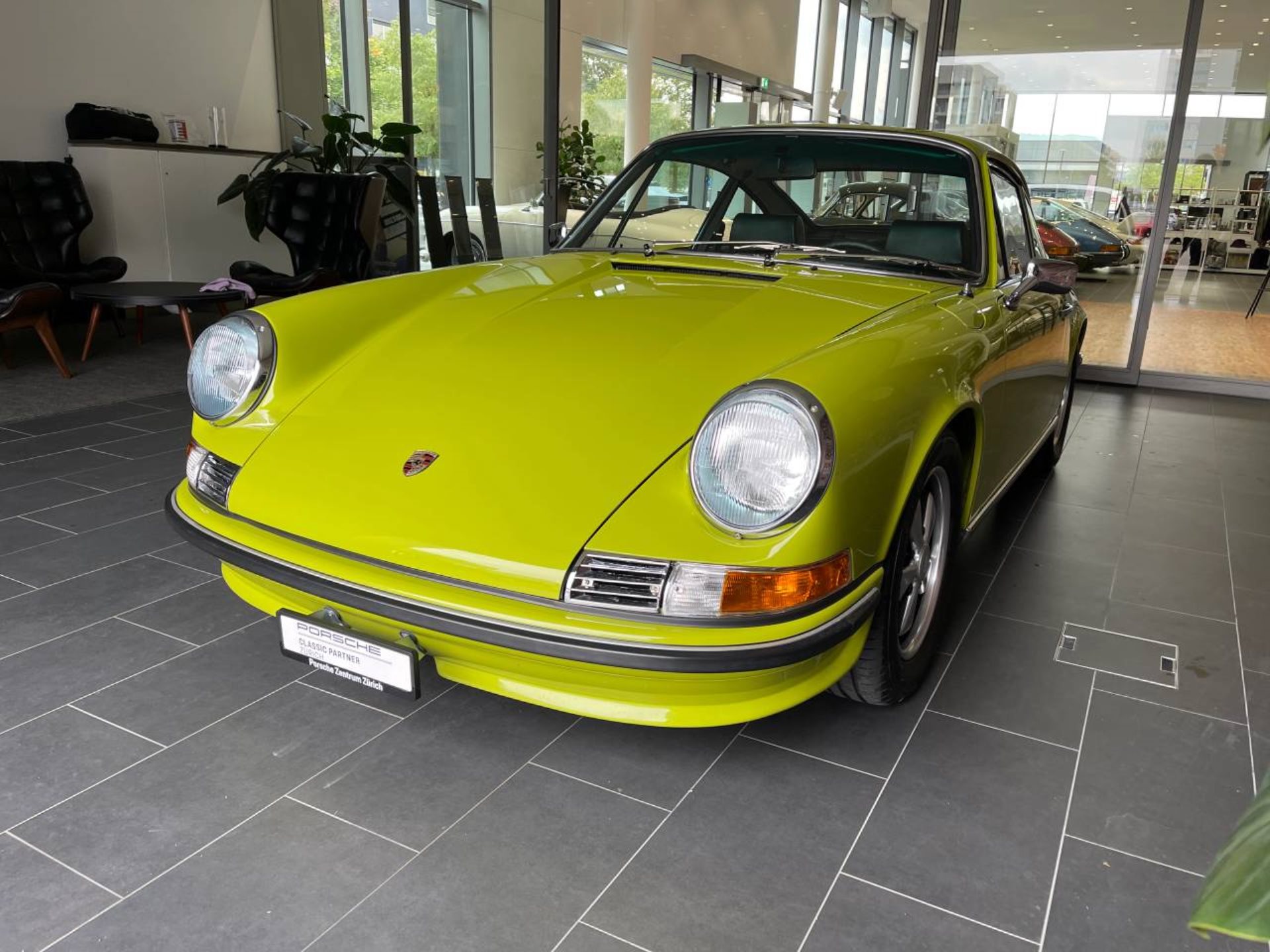 PORSCHE 911 E 2.4 Coupé-image-10