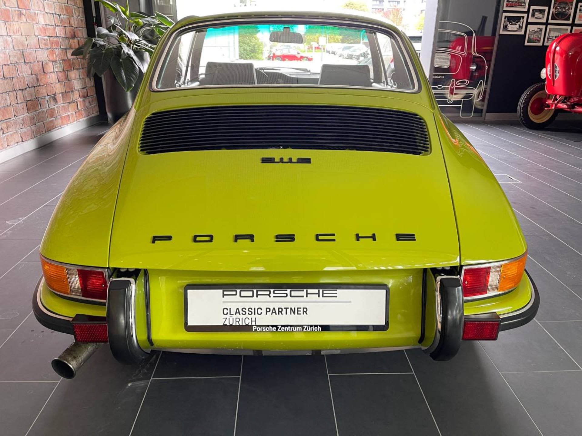 PORSCHE 911 E 2.4 Coupé-image-14