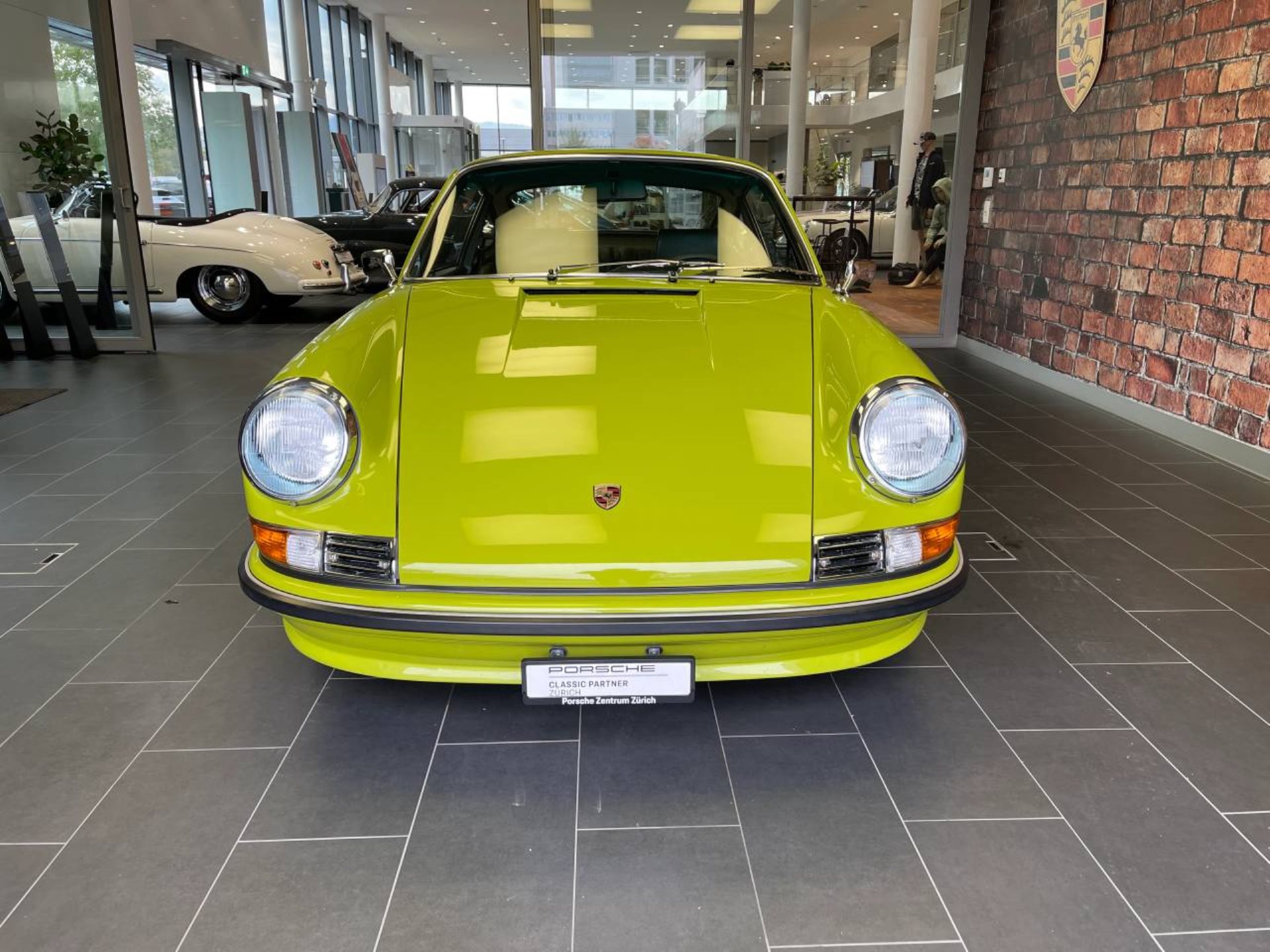 PORSCHE 911 E 2.4 Coupé-image-2