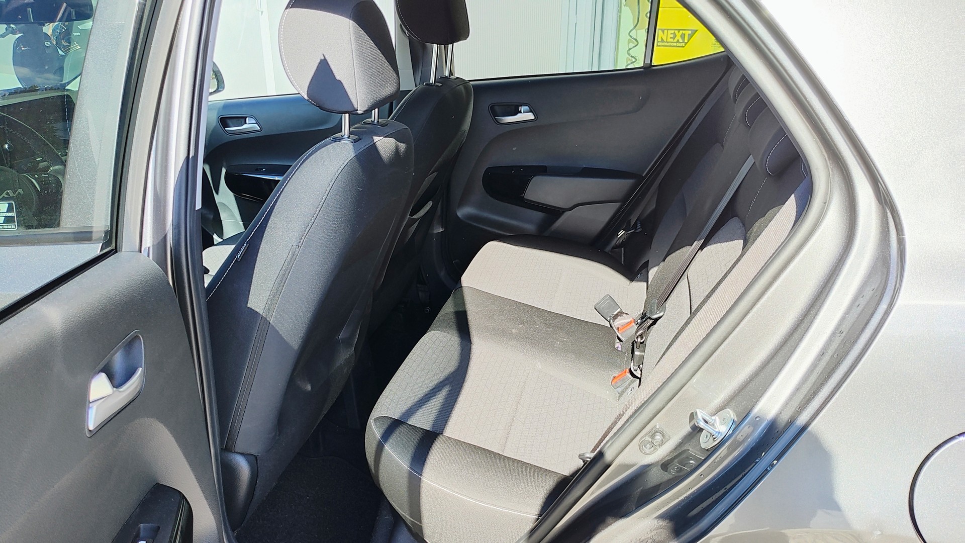 KIA Picanto 1.0 CVVT First Edition AMT-image-12
