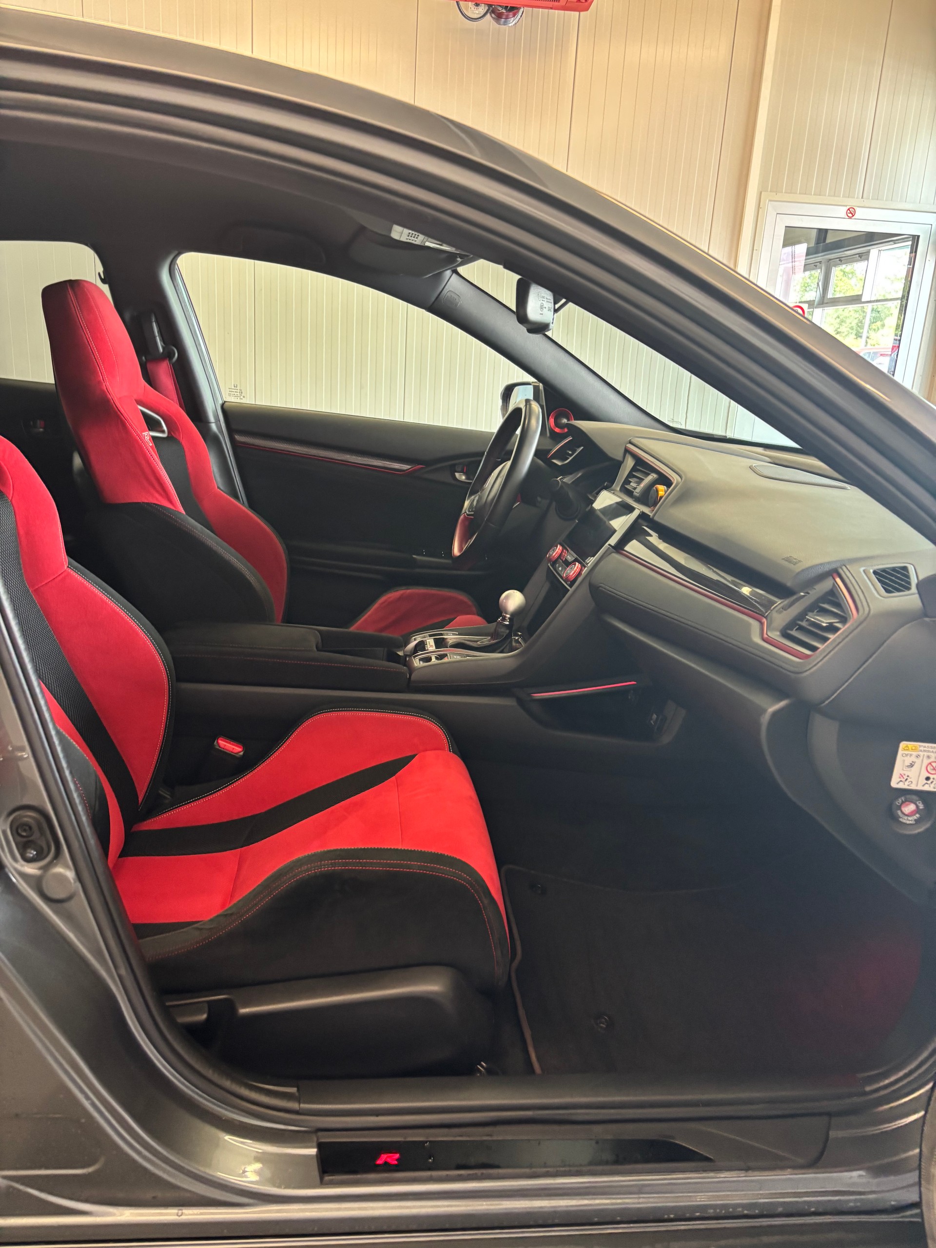HONDA Civic 2.0 i-VTEC Type R GT-image-10