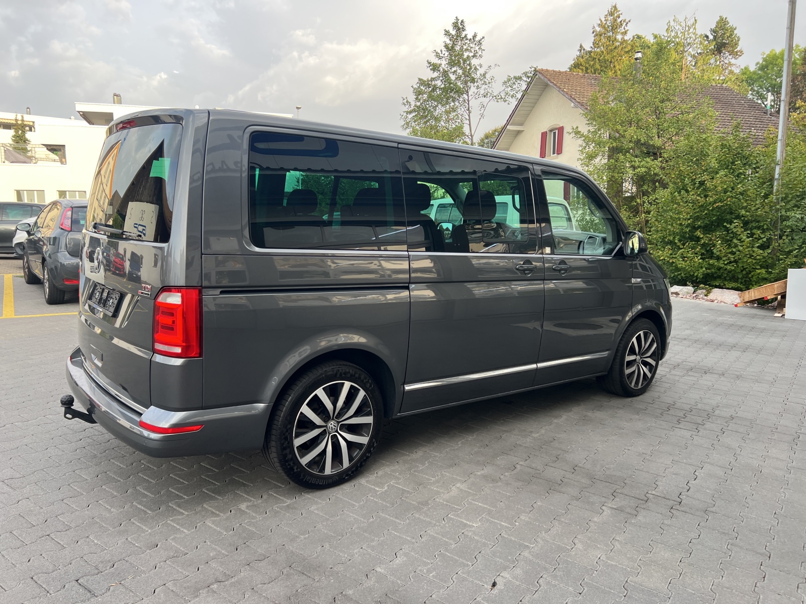 VW T6 Multivan 2.0 Bi-TDI Highline 4Motion DSG-image-3
