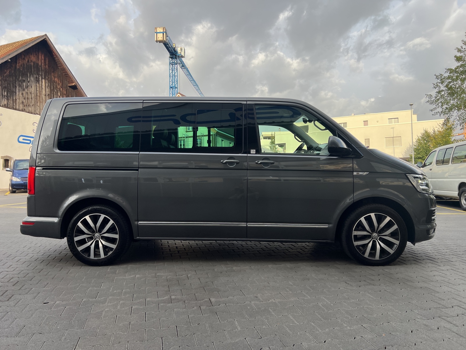 VW T6 Multivan 2.0 Bi-TDI Highline 4Motion DSG-image-4