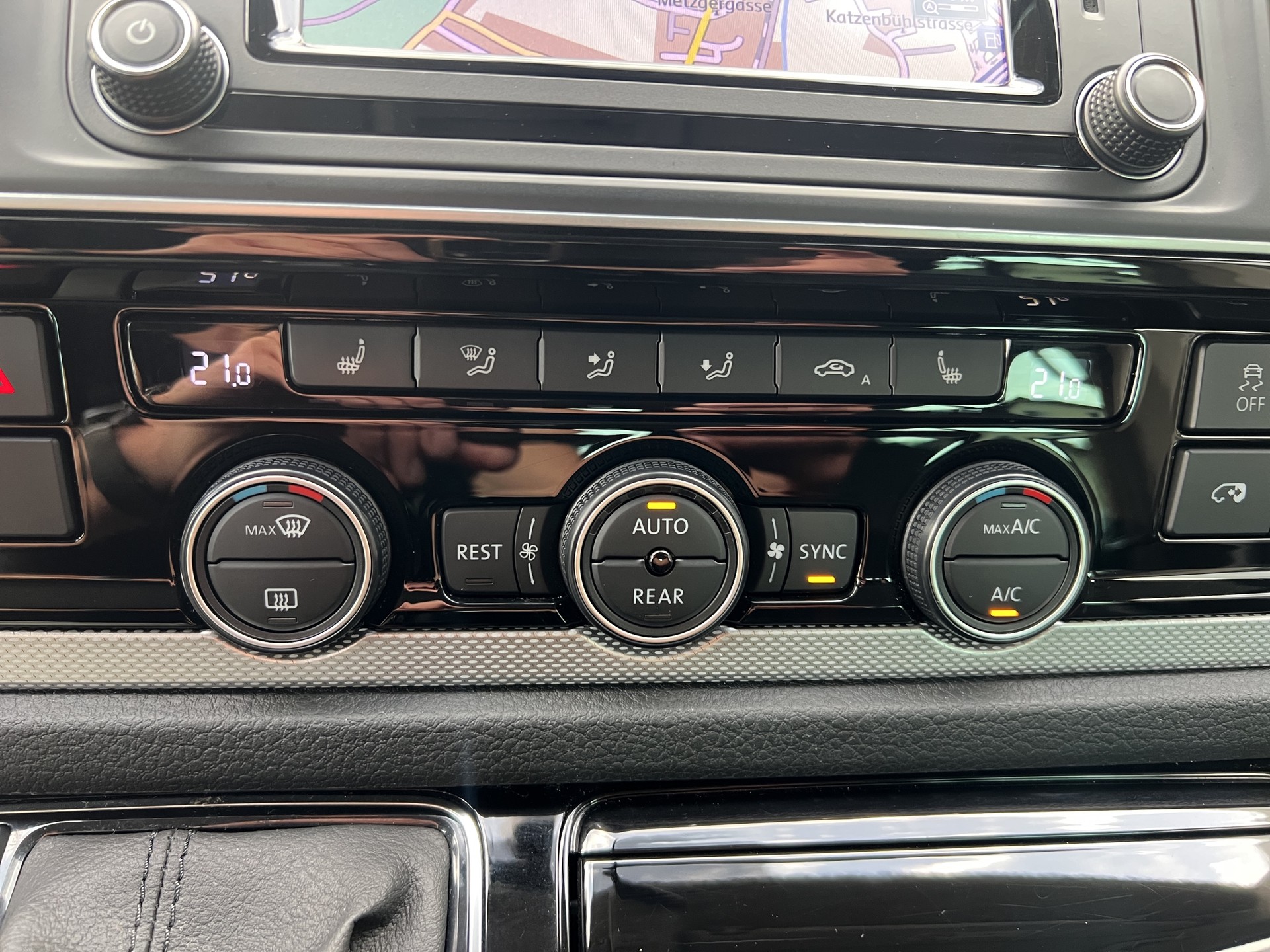VW T6 Multivan 2.0 Bi-TDI Highline 4Motion DSG-image-13