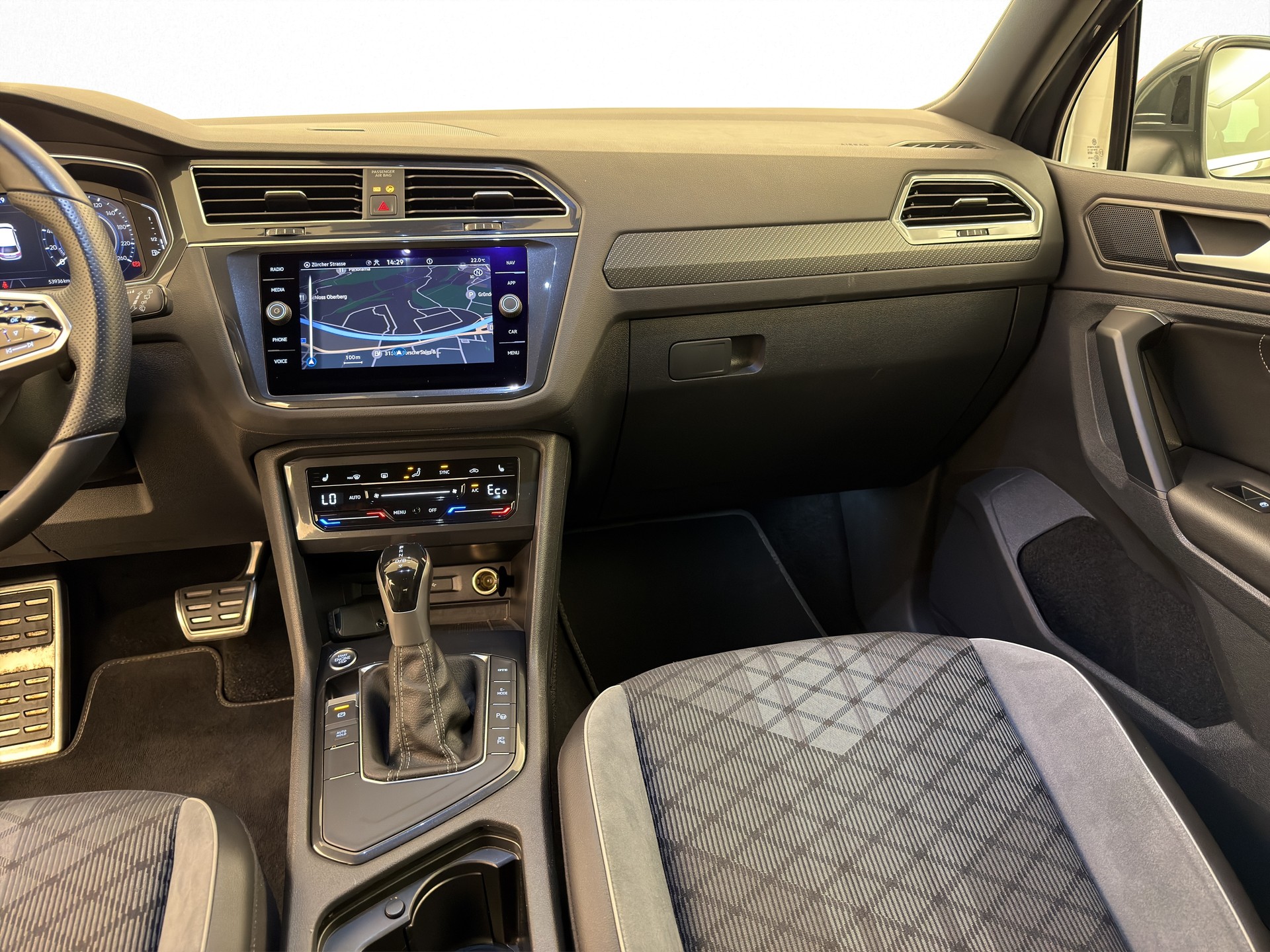 VW Tiguan 1.4 TSI PHEV R-Line DSG-image-10