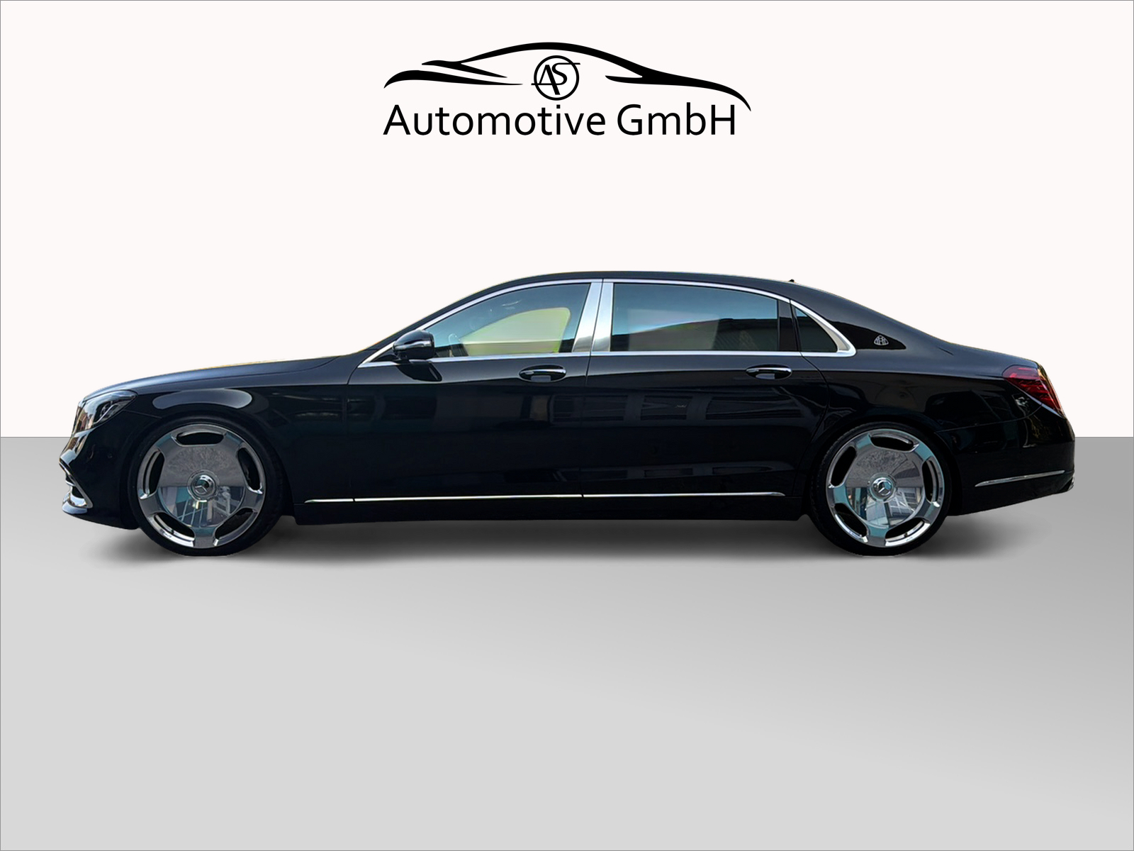 MERCEDES-BENZ S 560 Maybach 4Matic 9G-Tronic-showroom-element-2