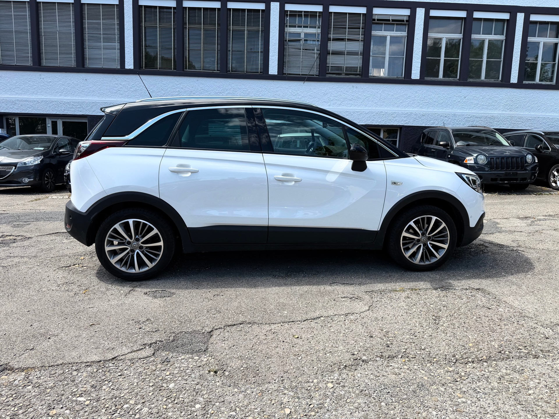 OPEL Crossland X 1.2i TP Excellence Automatik-image-7