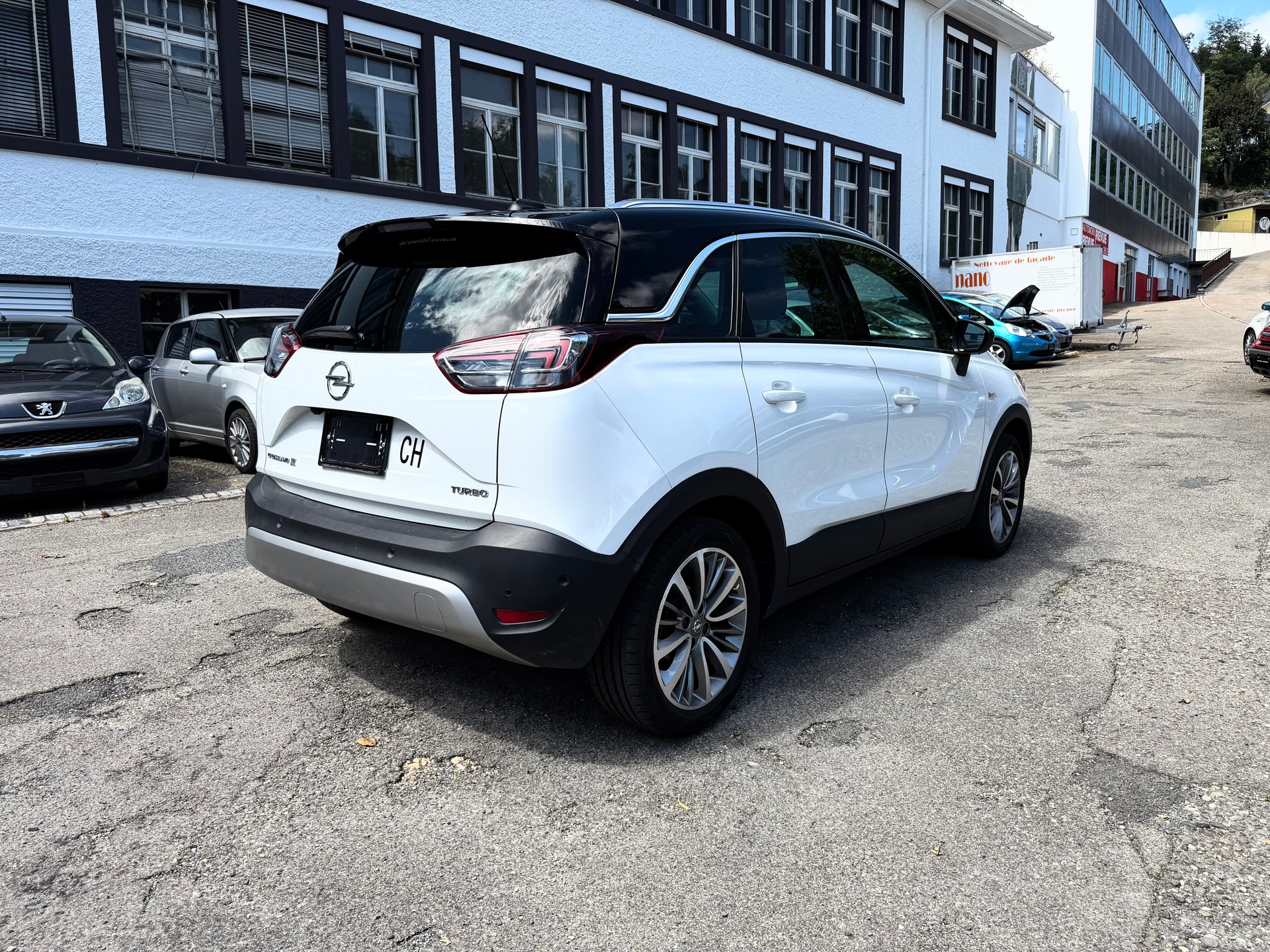 OPEL Crossland X 1.2i TP Excellence Automatik-image-6
