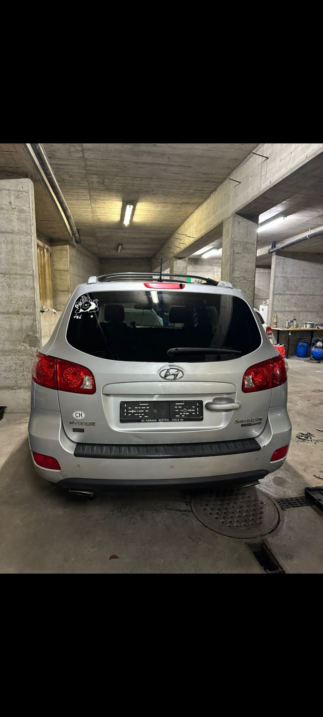 HYUNDAI Santa Fe 2.2 CRDi Swiss Limited Ed. 4WD Aut.-image-2