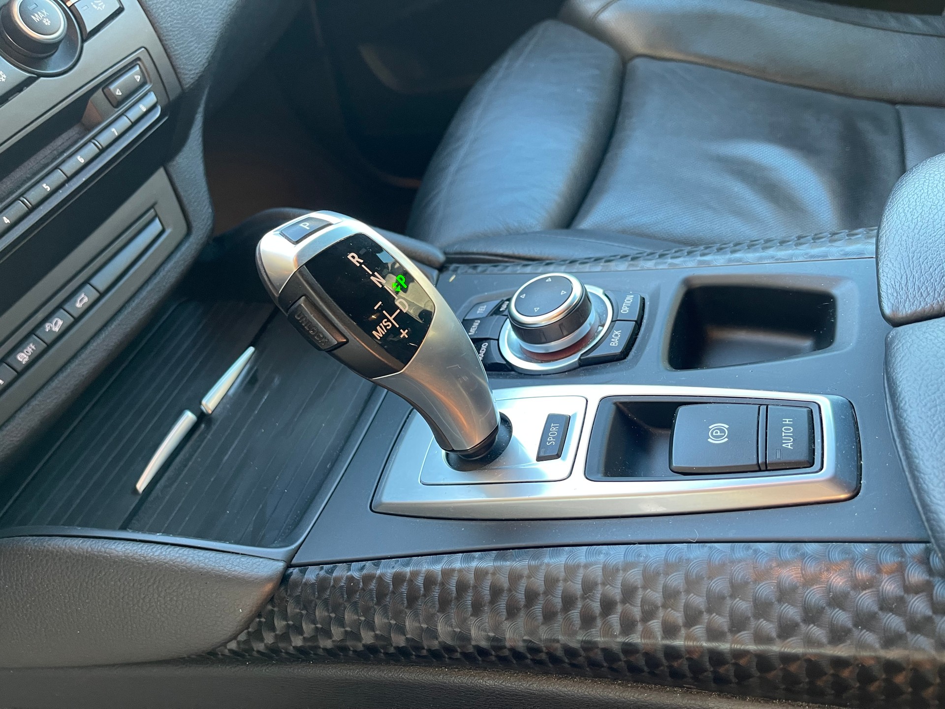 BMW X6 xDrive 40d Steptronic-image-13