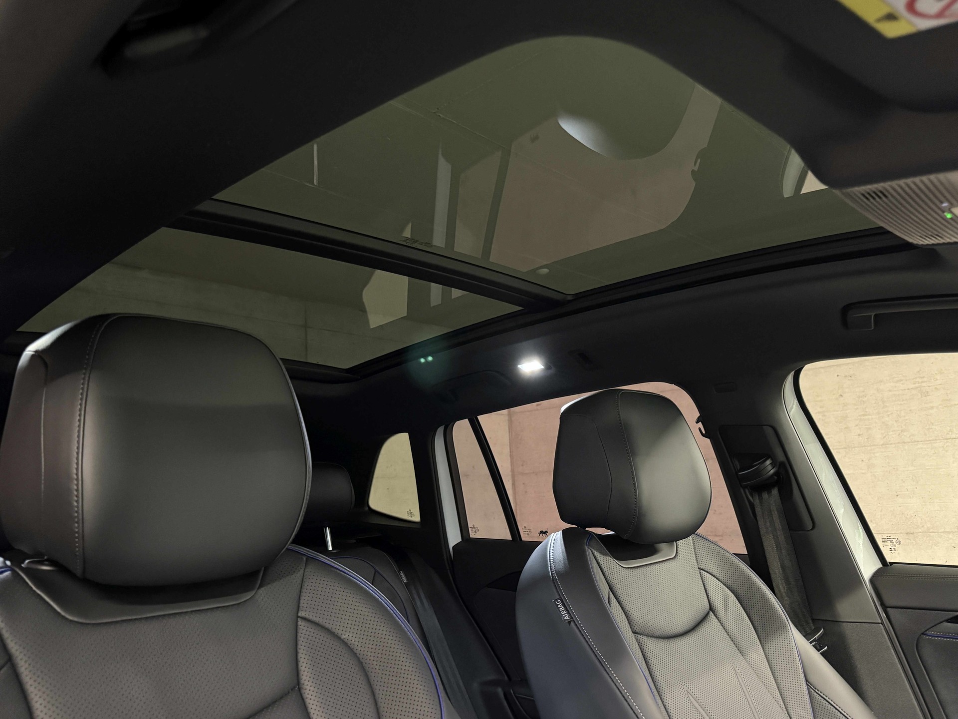 VW Tiguan 2.0 TSI DSG R-Line Plus 4Motion-image-12