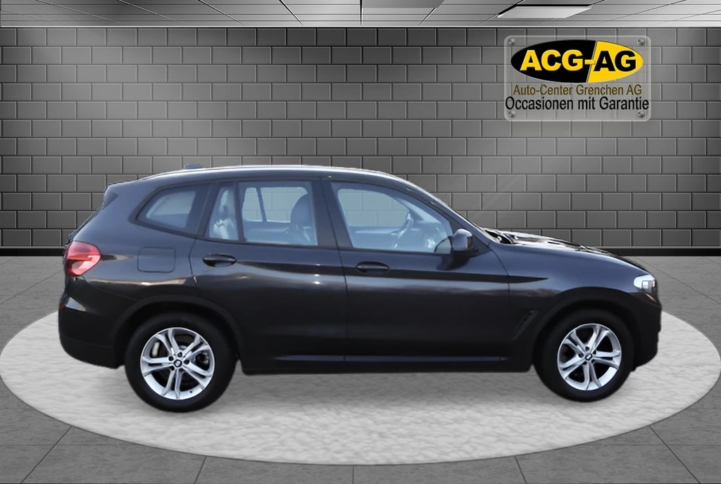 BMW X3 xDrive 48V 20d Steptronic **Teil-Leder ** Gr-Navi ** RF-Kamera 360° ** H-Up Display ** Frisch Ab MFK & Service **-image-4