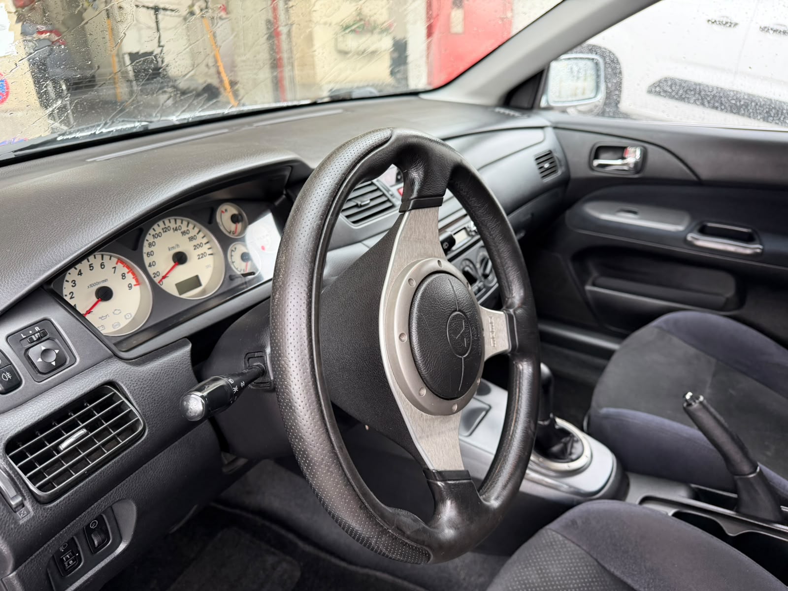MITSUBISHI Lancer 2.0 Intense (Sport) Wagon-image-5