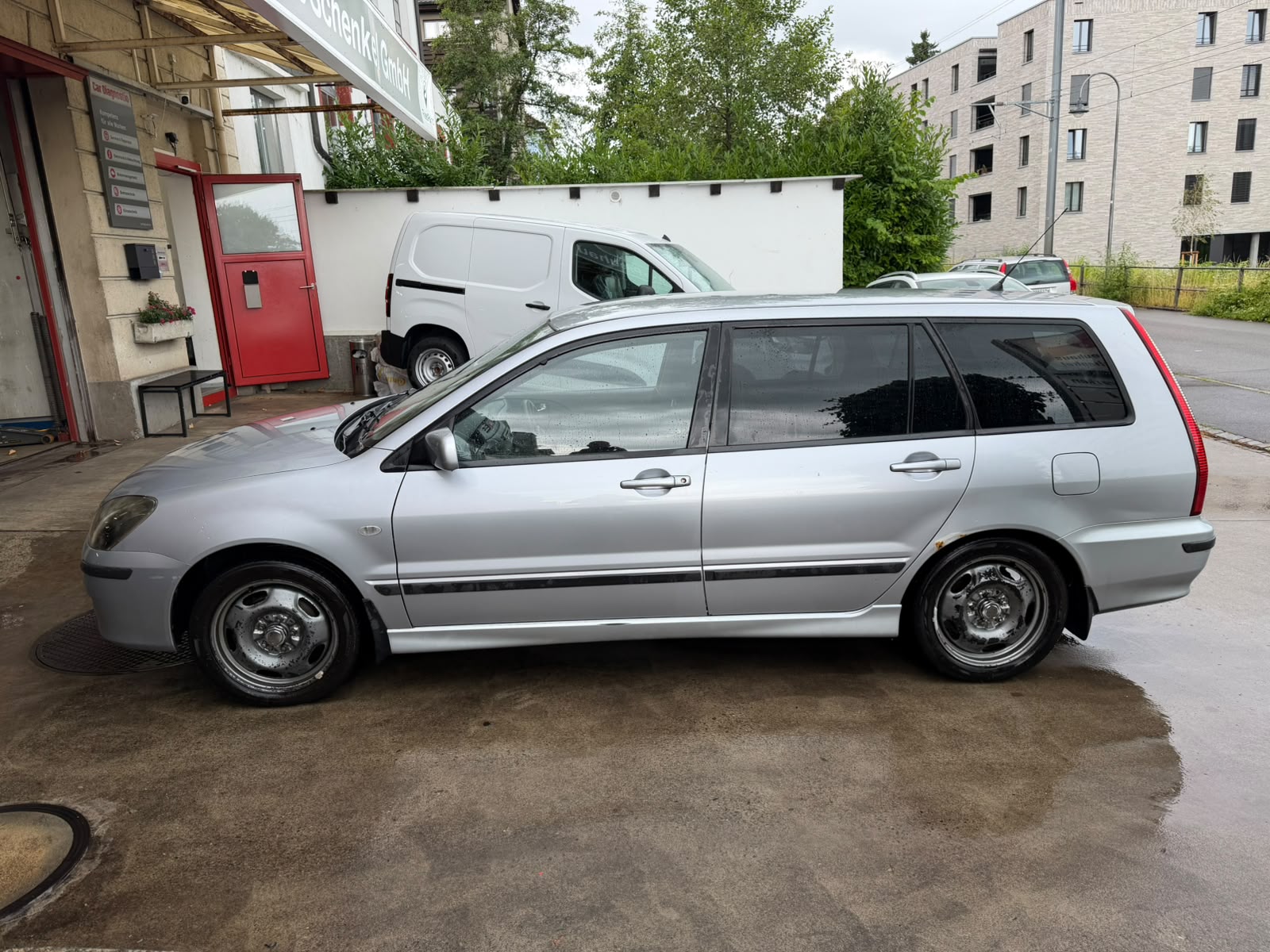 MITSUBISHI Lancer 2.0 Intense (Sport) Wagon-image-1