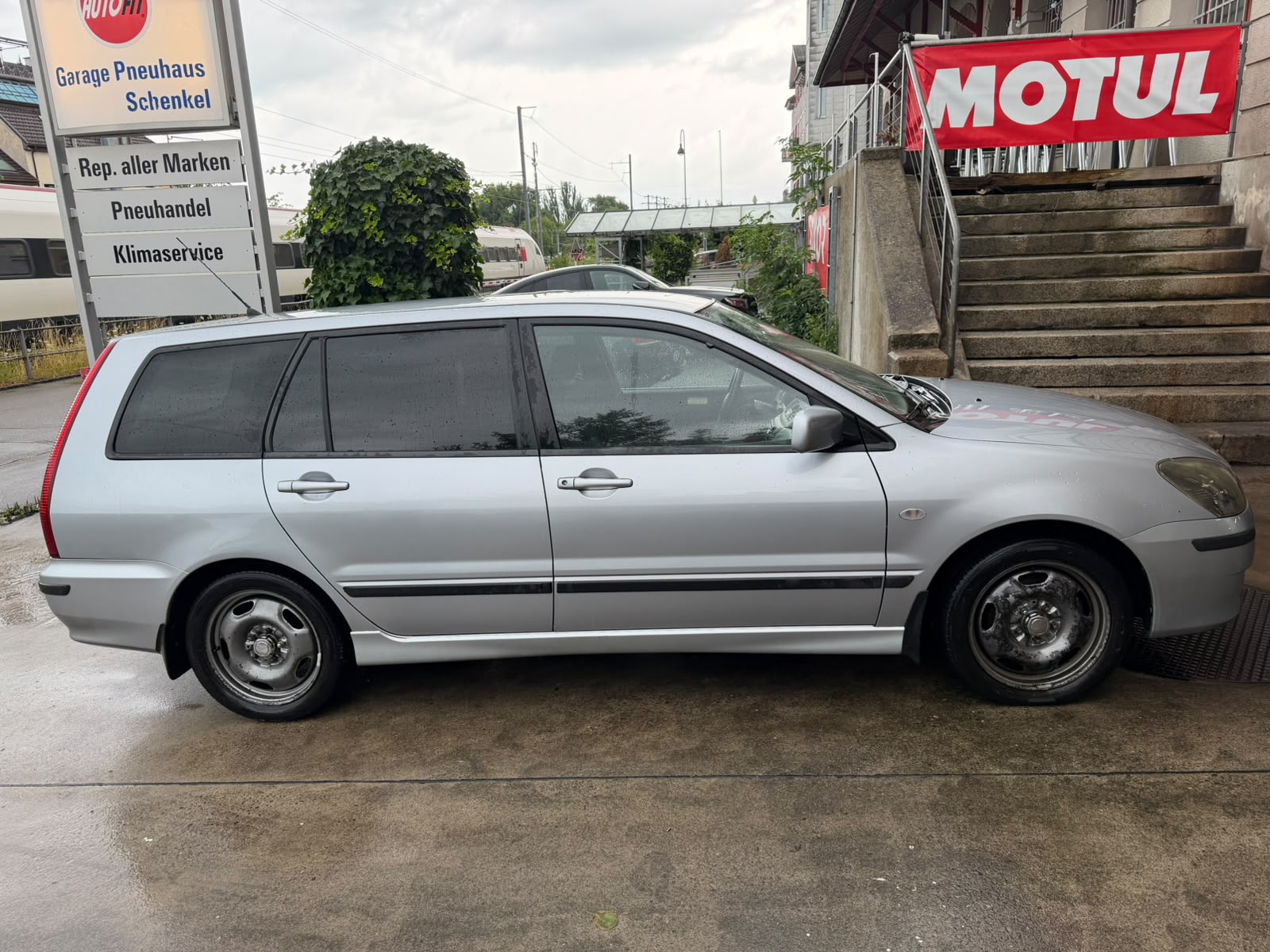 MITSUBISHI Lancer 2.0 Intense (Sport) Wagon-image-3