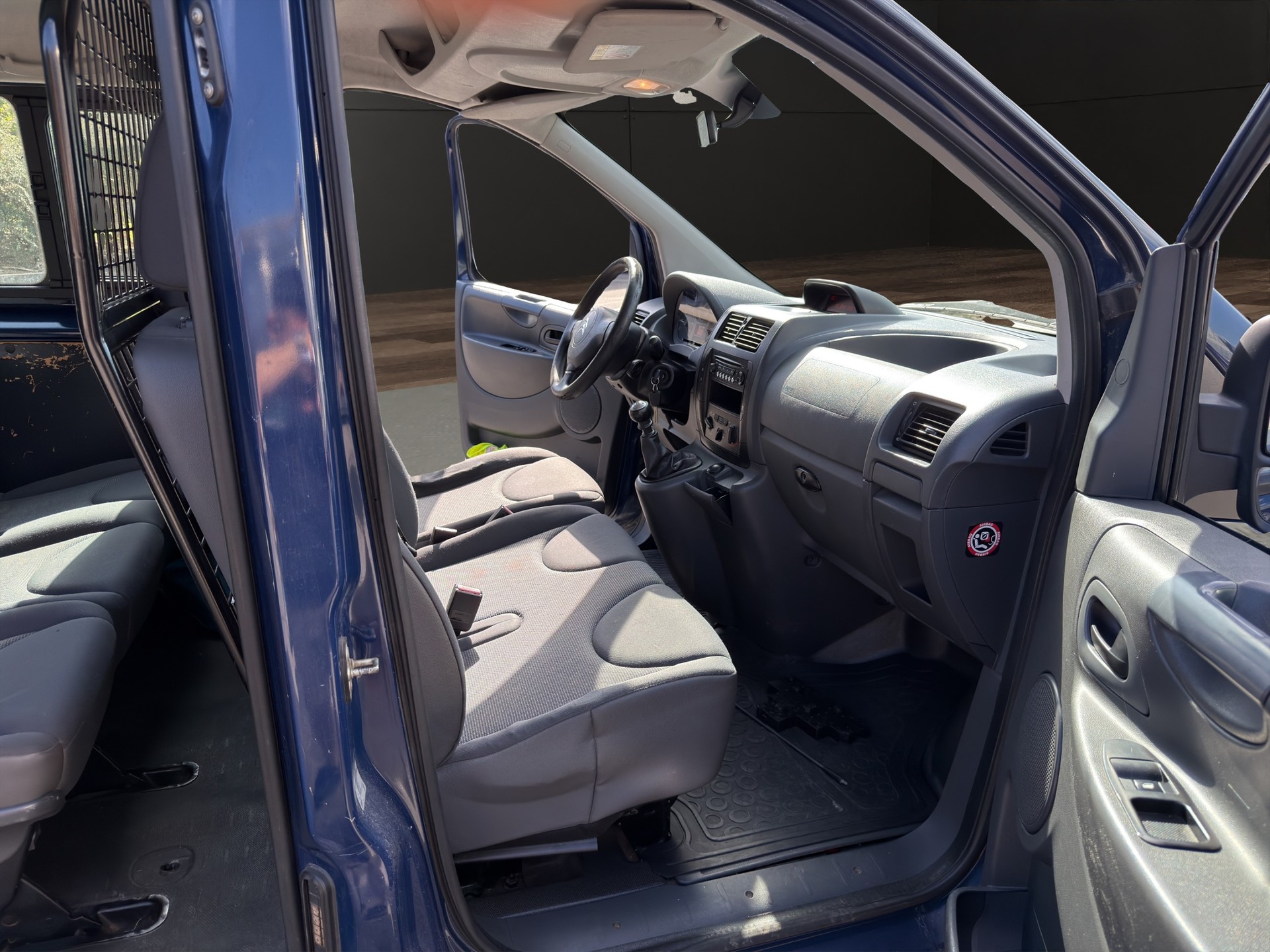 CITROEN Jumpy 2.0HDi L2H1 Seduction-image-13