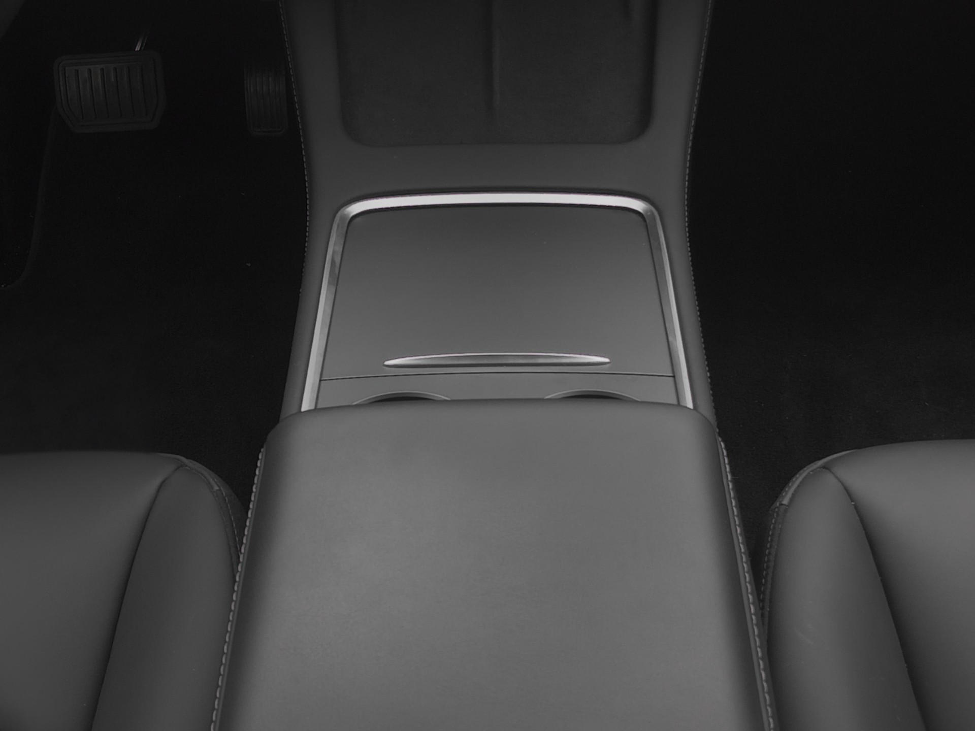 TESLA Model 3 Long Range Dual Motor AWD-image-10