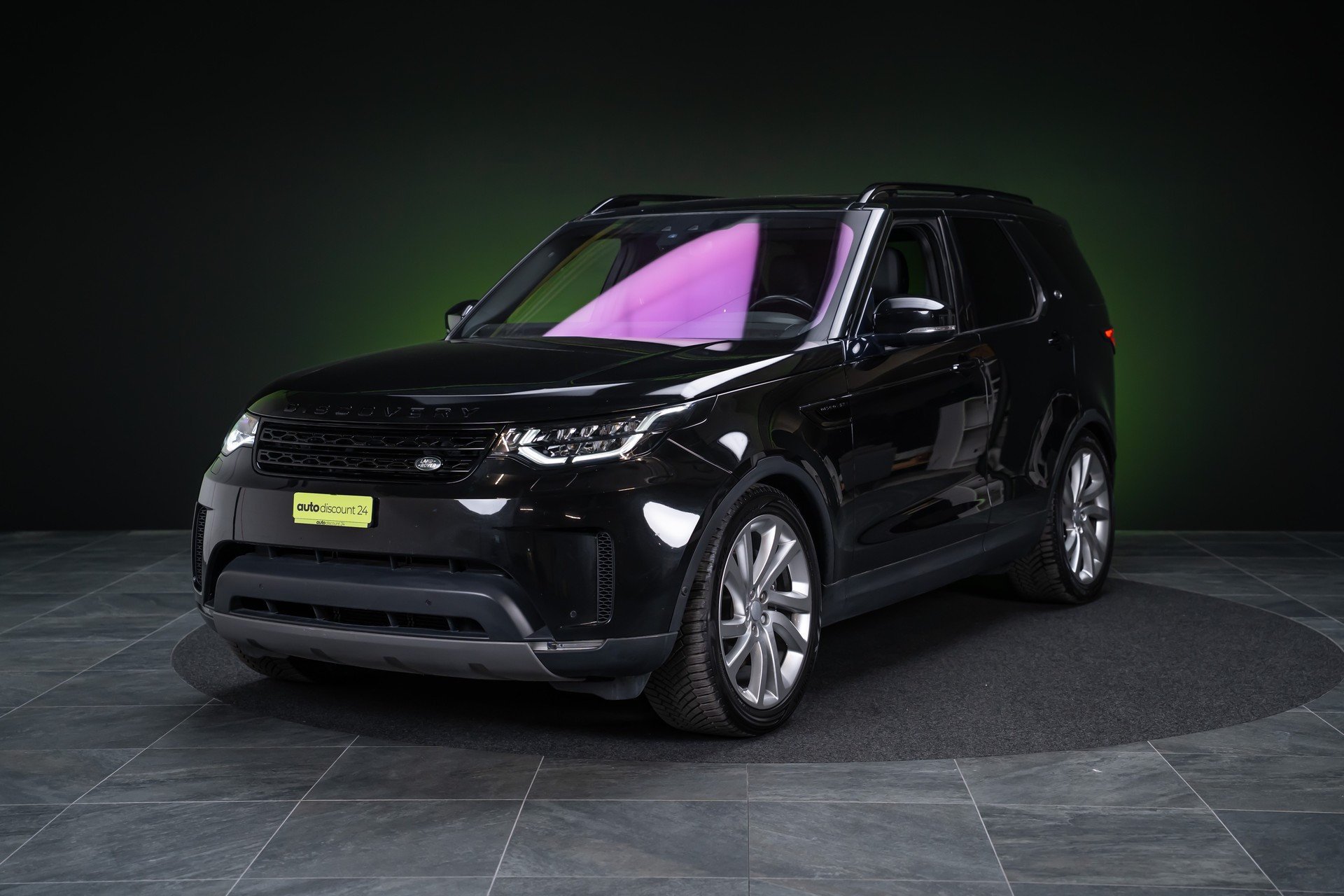LAND ROVER Discovery 3.0 Si6 HSE / Panorama-Glasdach / Rückfahrkamera / Anhängerkupplung 3.5T