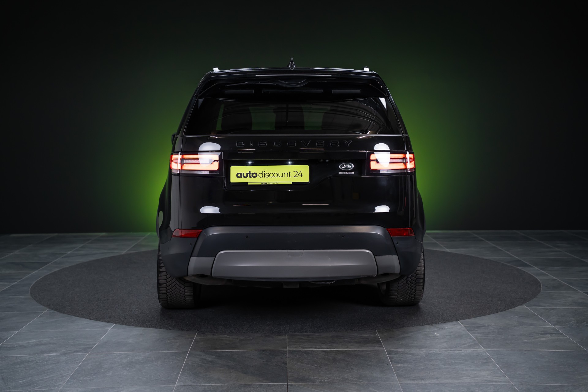 LAND ROVER Discovery 3.0 Si6 HSE / Panorama-Glasdach / Rückfahrkamera / Anhängerkupplung 3.5T-image-5