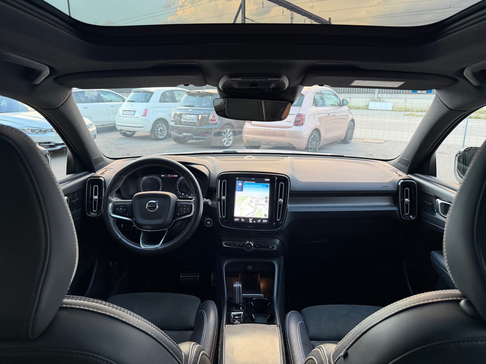 VOLVO XC40 B5 Benzin Mild Hybrid AWD Inscription Geartronic-image-6