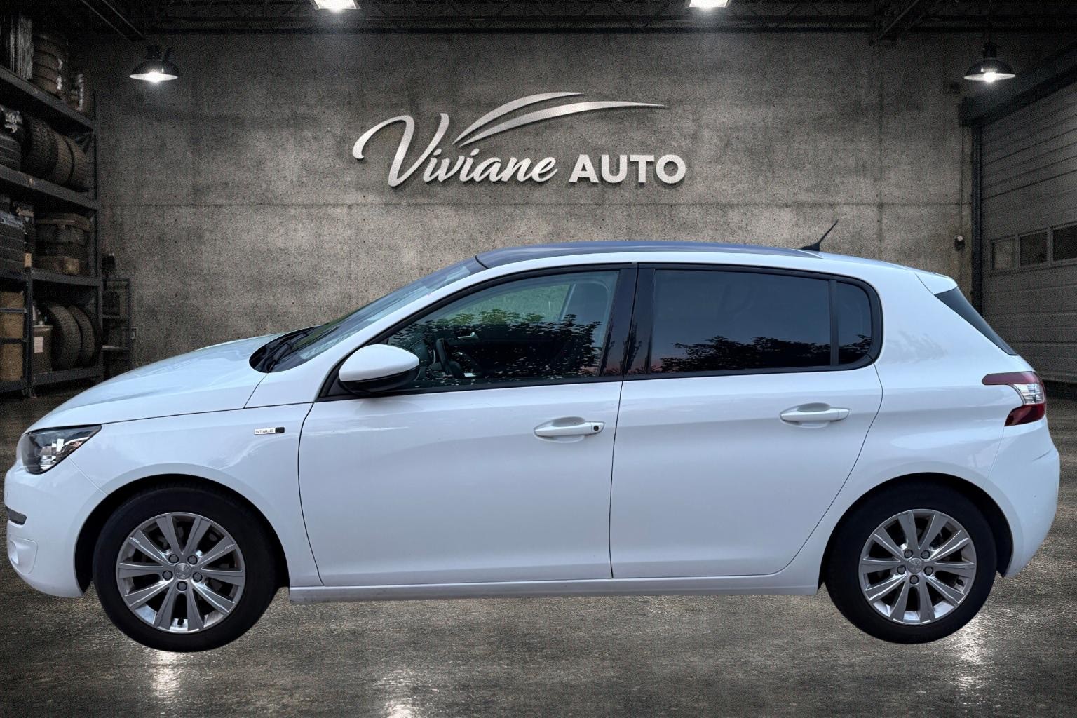 PEUGEOT 308 1.2 THP Allure Automatic-image-3