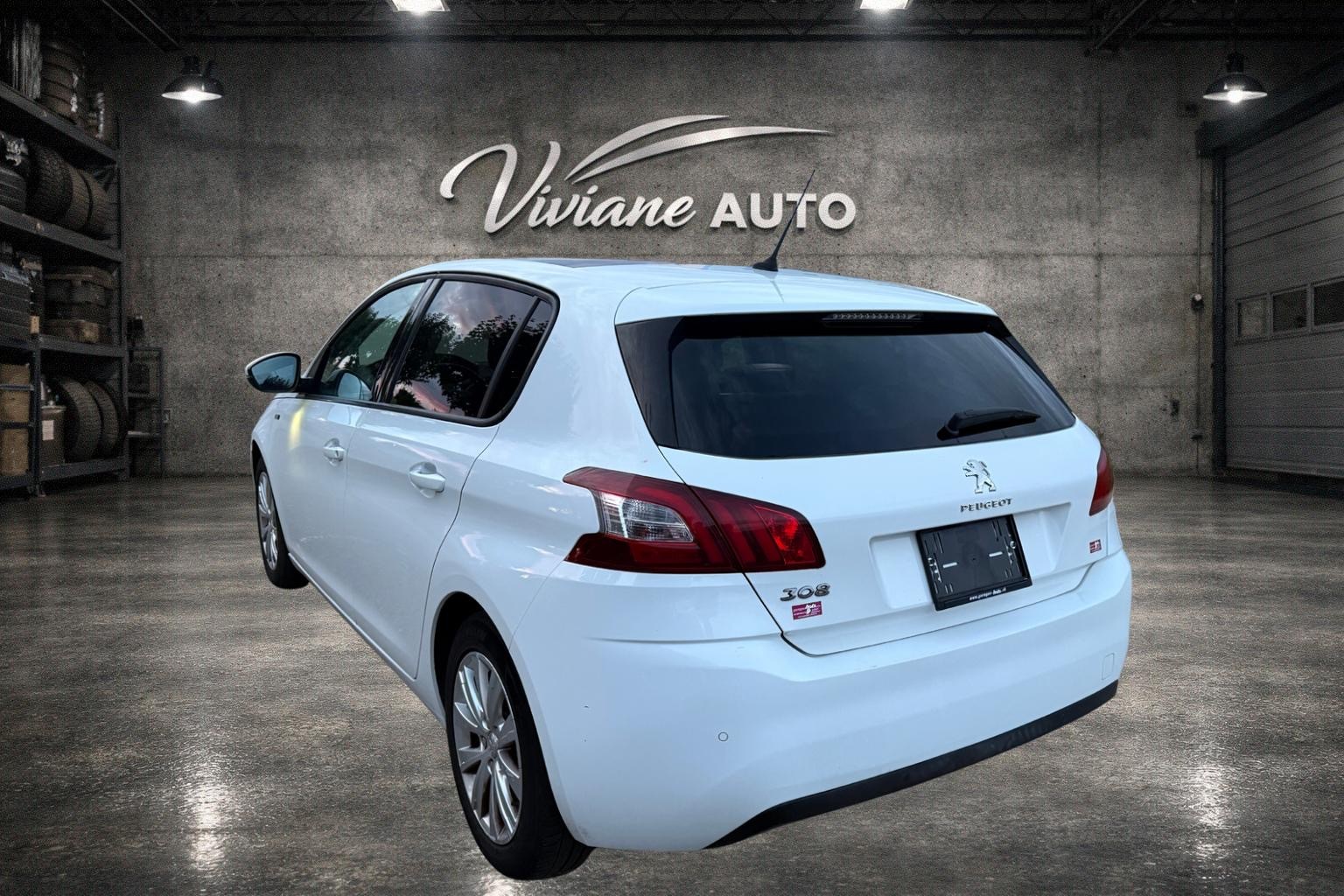PEUGEOT 308 1.2 THP Allure Automatic-image-4