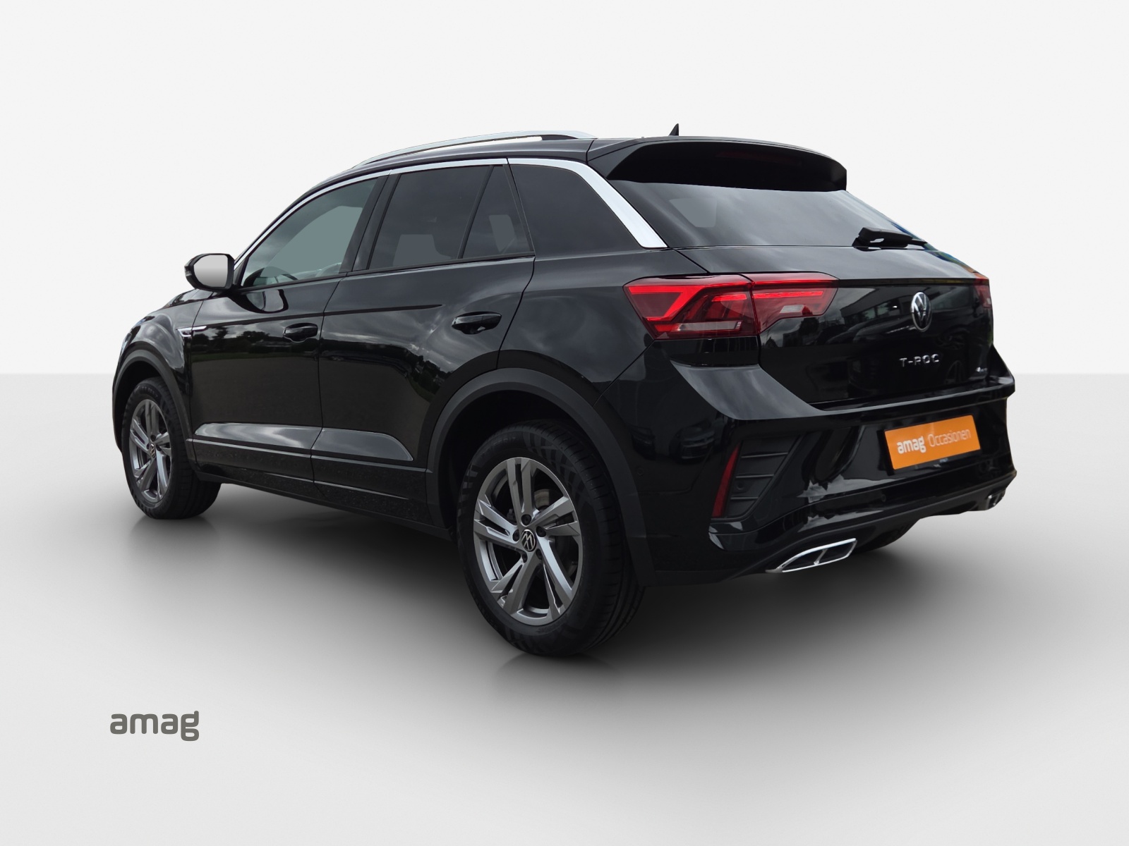 VW T-Roc 2.0 TSI R-Line DSG 4Motion-image-2