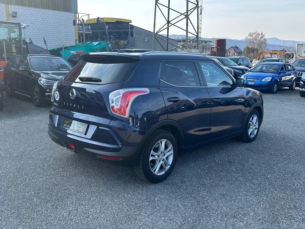 KGM-SsangYong Tivoli 1.6 eXDi Sapphire 4WD Automatic-image-3