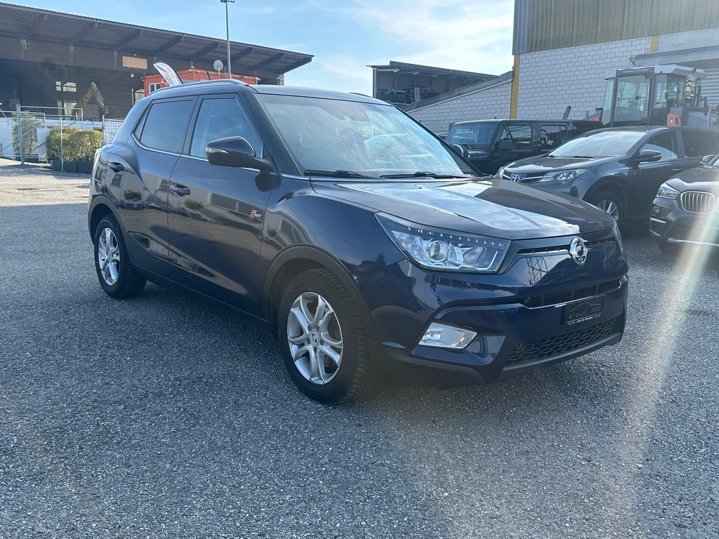 KGM-SsangYong Tivoli 1.6 eXDi Sapphire 4WD Automatic-image-4