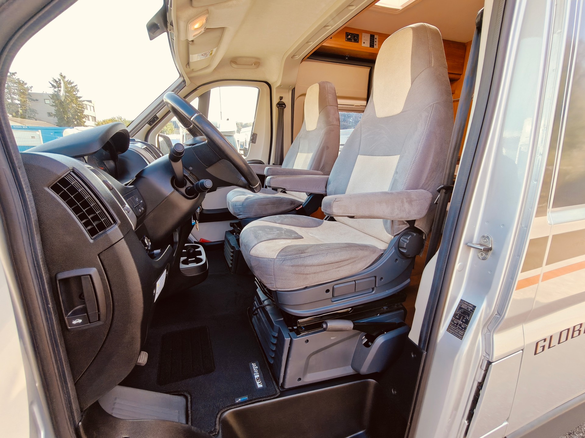 FIAT Pössl Globescout R -- 150 PS -- Luftfederung-image-9