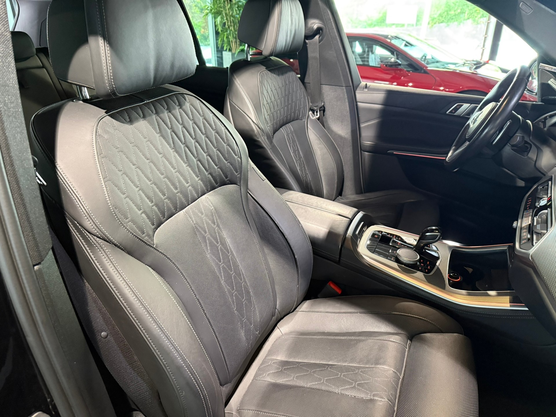 BMW X5 xDrive 48V 30d M Sport Steptronic-image-21