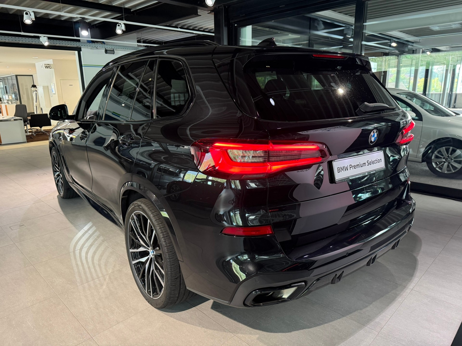 BMW X5 xDrive 48V 30d M Sport Steptronic-image-4