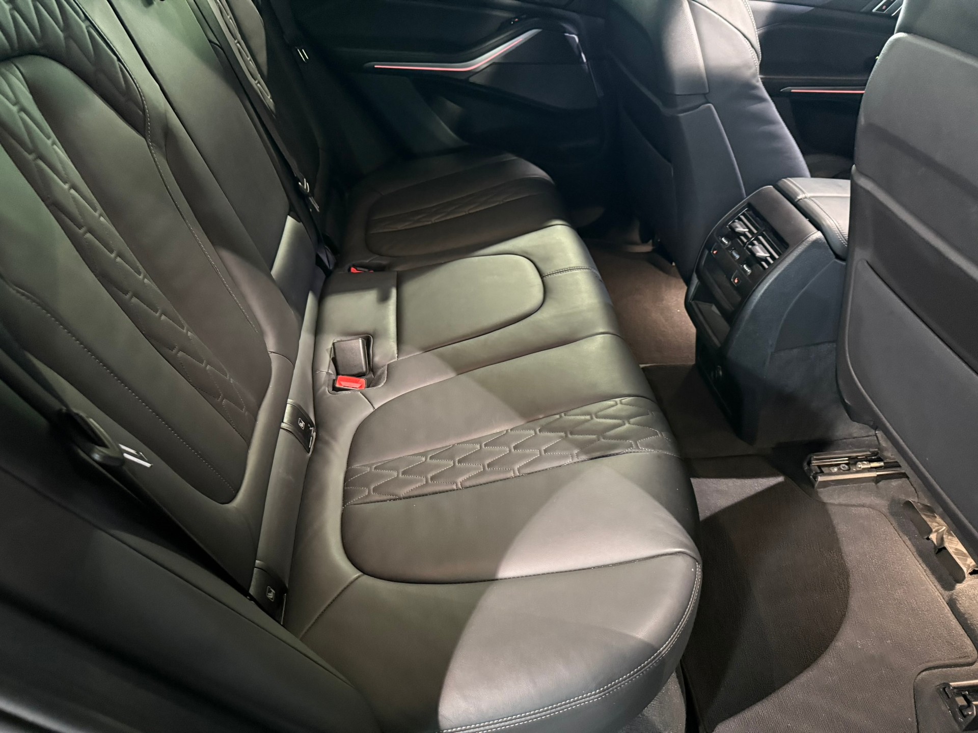 BMW X5 xDrive 48V 30d M Sport Steptronic-image-23
