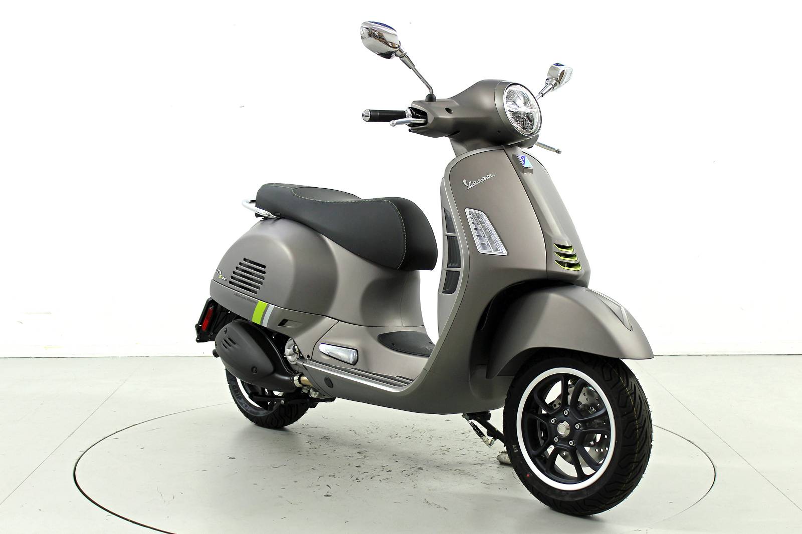 PIAGGIO Vespa GTS 300 Super Tech ABS-showroom-element-1