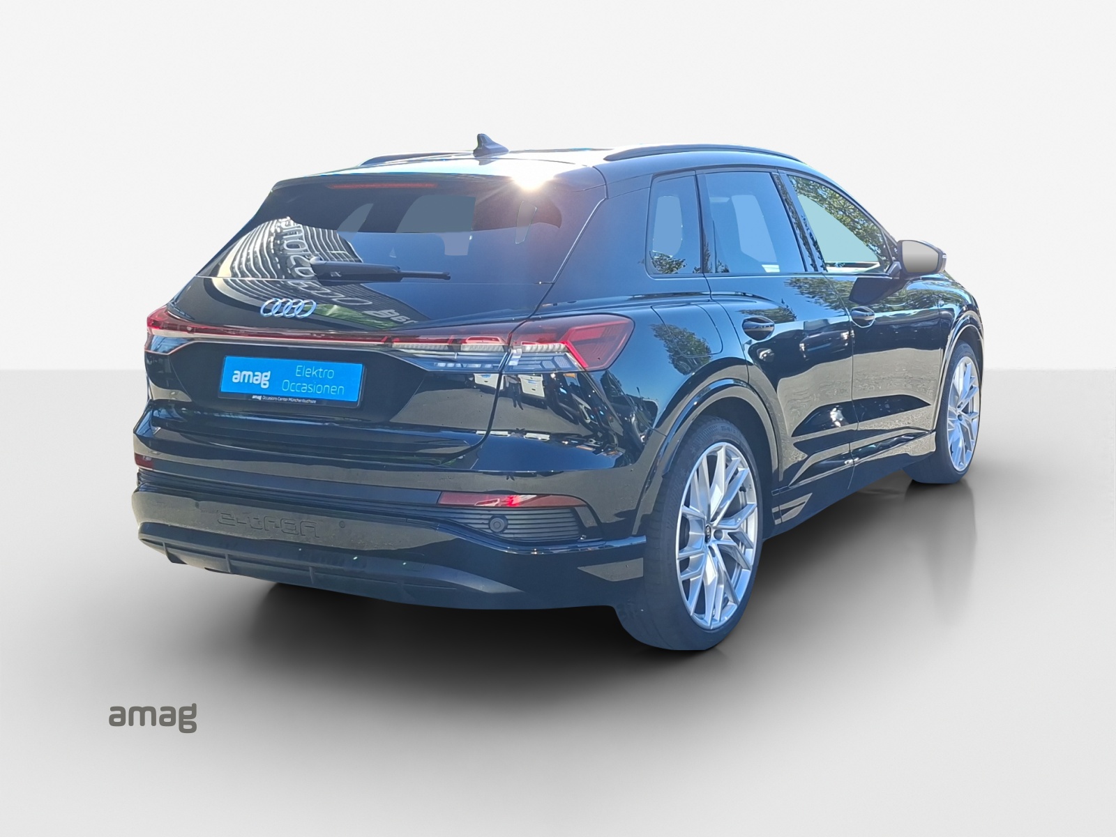 AUDI Q4 e-tron 40-image-5