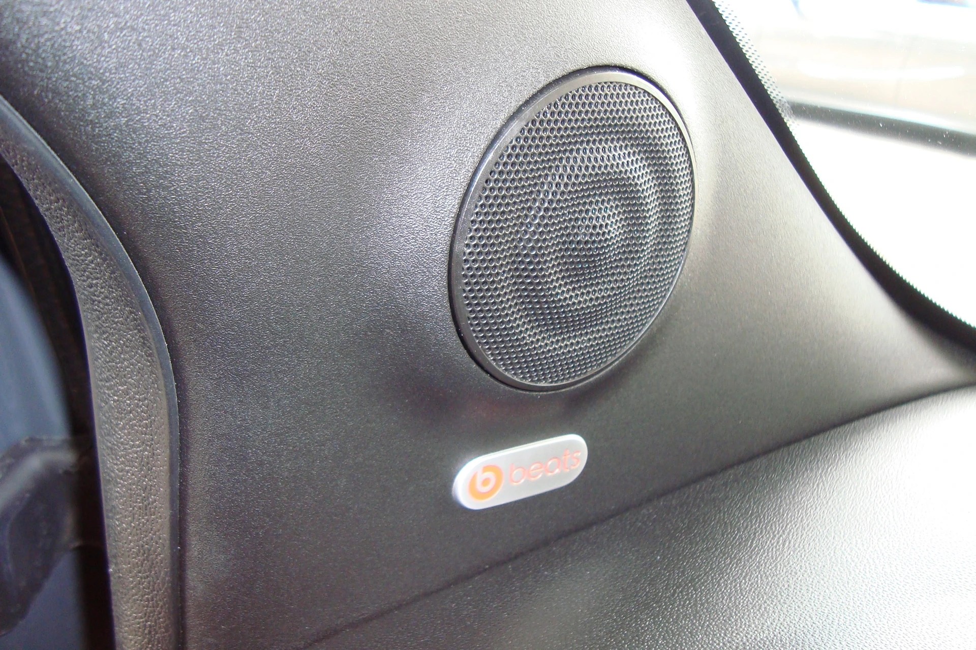 FIAT 595 1.4 16V Turbo Abarth Competizione Dualogic-image-11