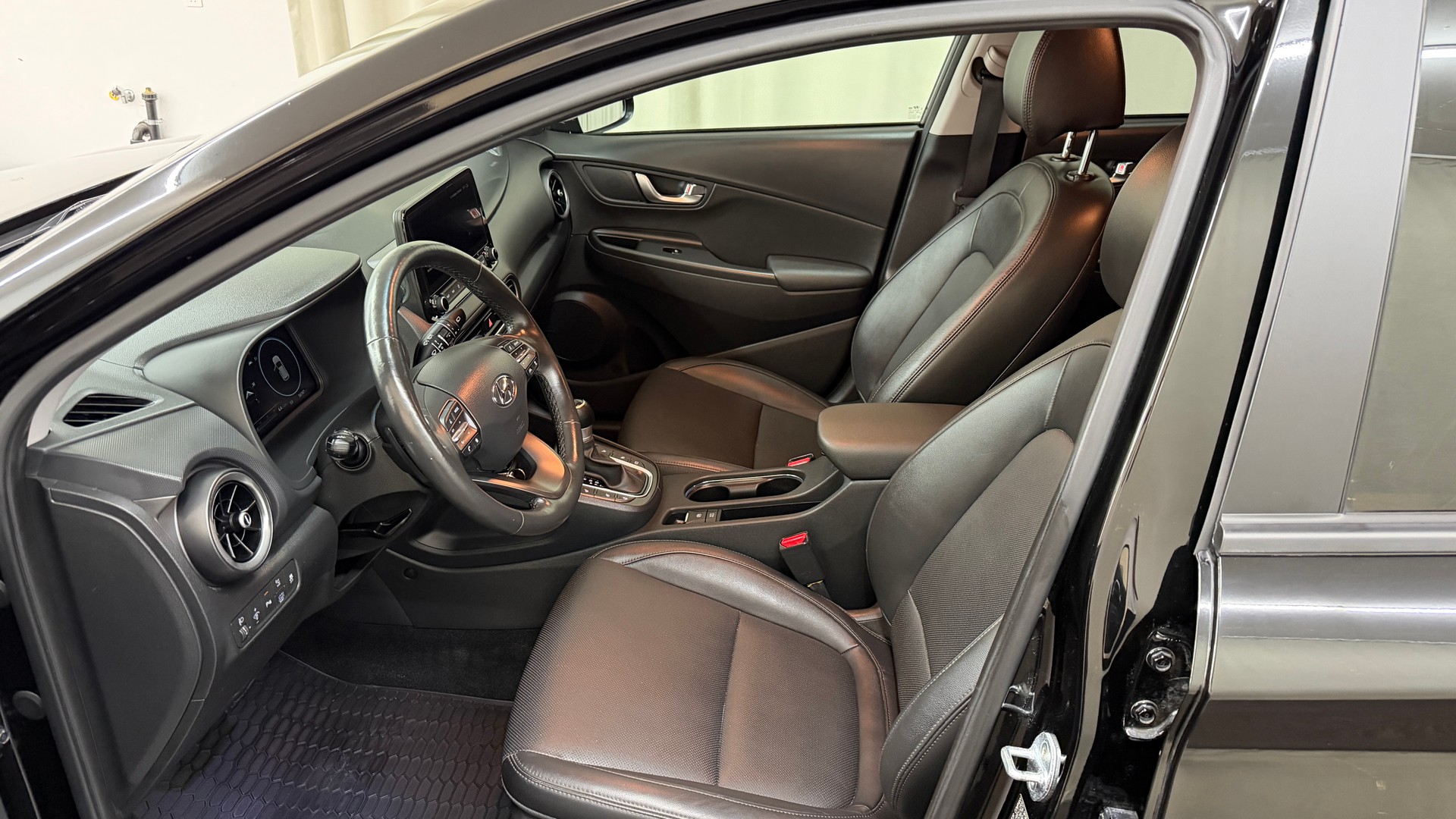 HYUNDAI Kona 1.6 GDi HEV Vertex DCT-image-6