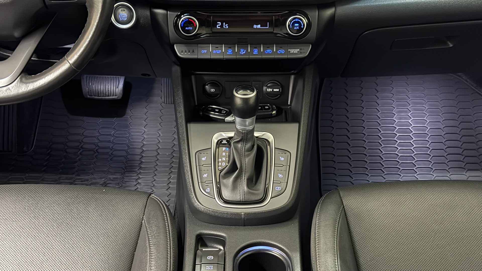 HYUNDAI Kona 1.6 GDi HEV Vertex DCT-image-13
