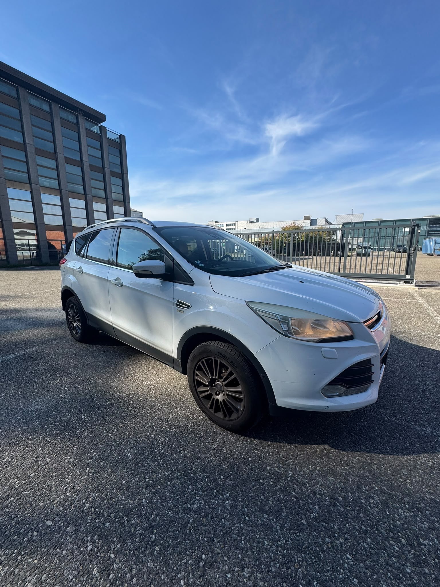 FORD Kuga 1.6 SCTi Carving 4WD Automatic-image-1