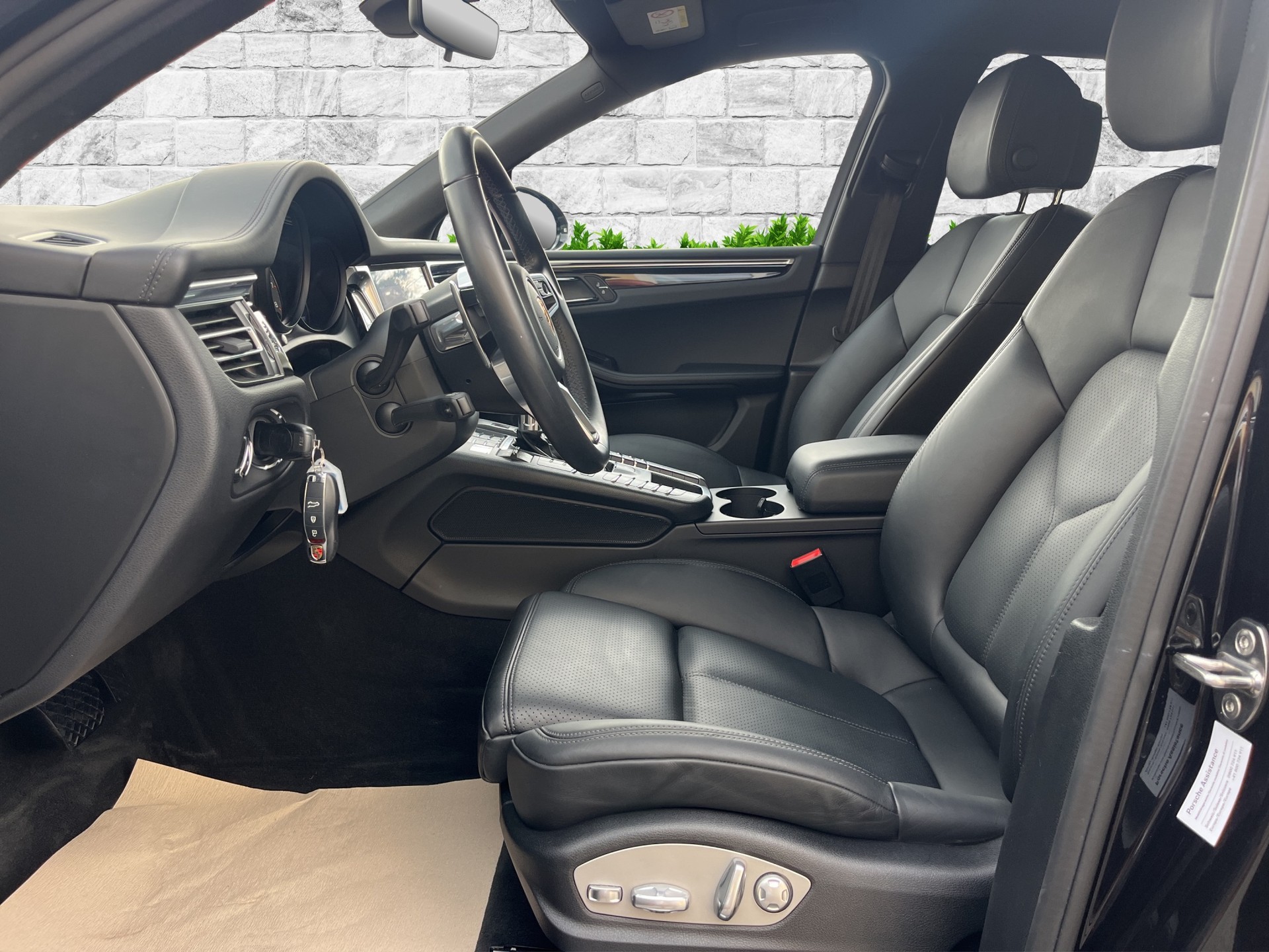PORSCHE Macan S PDK-image-12