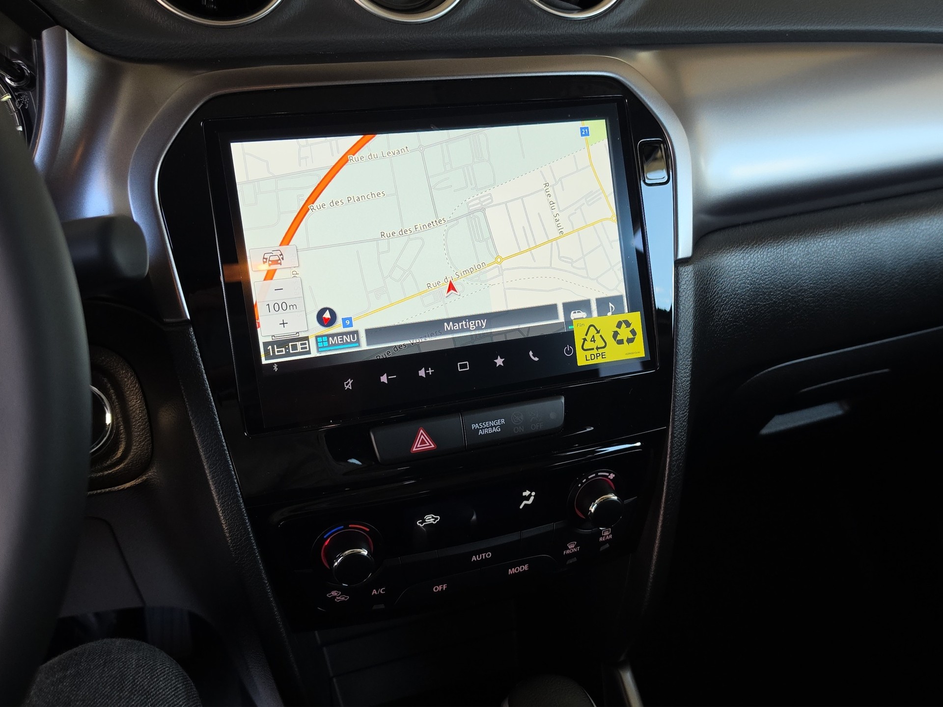 SUZUKI Vitara 1.4 T Piz Sulai Hybrid 4x4-image-11