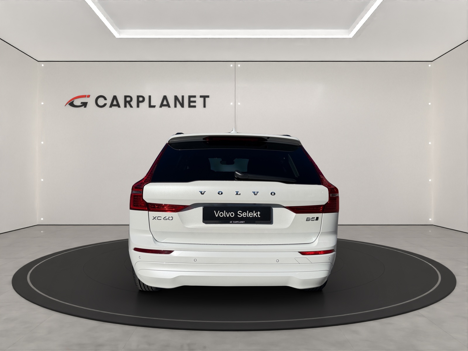 VOLVO XC60 2.0 B5 MH Momentum AWD-image-4