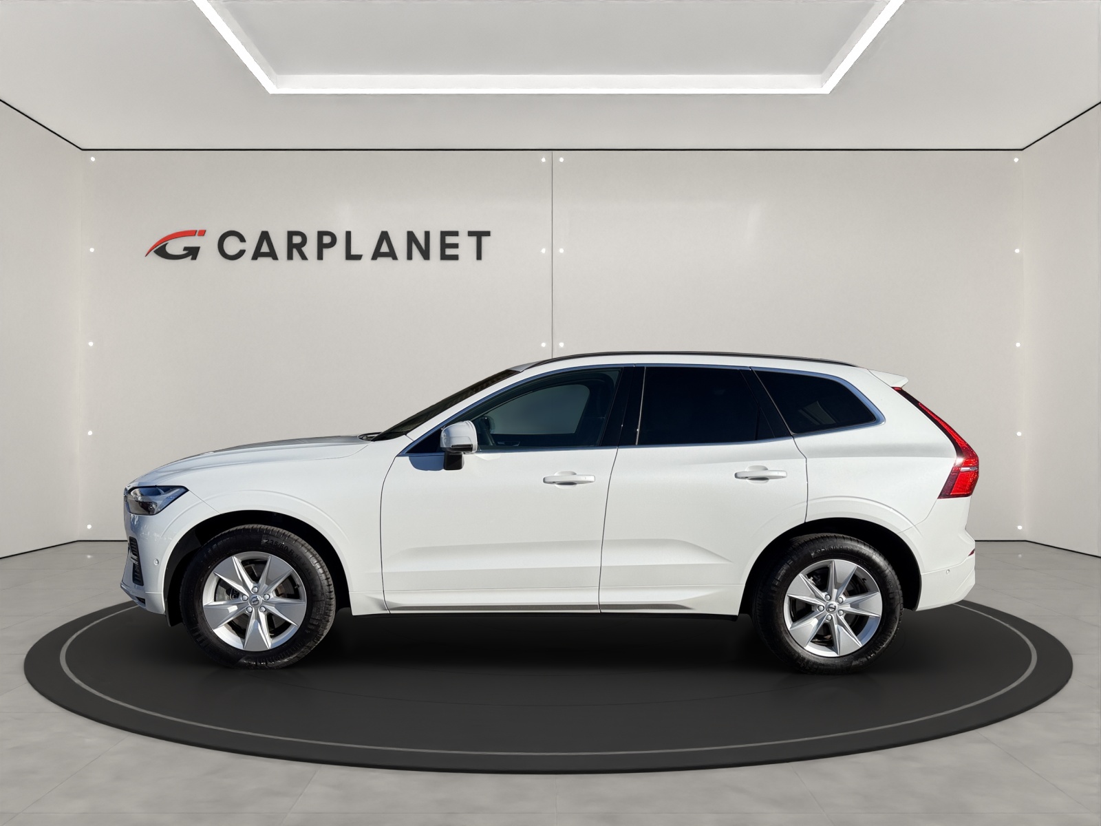 VOLVO XC60 2.0 B5 MH Momentum AWD-image-2