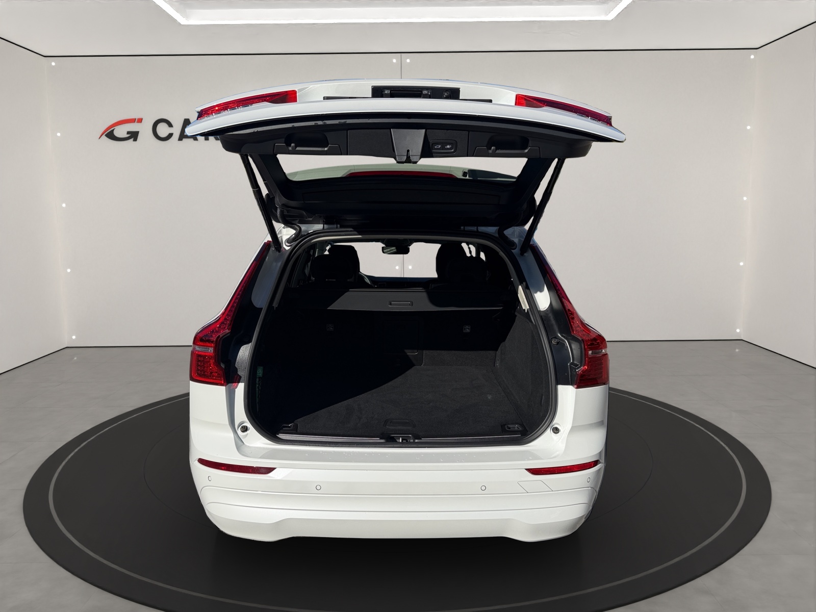 VOLVO XC60 2.0 B5 MH Momentum AWD-image-5