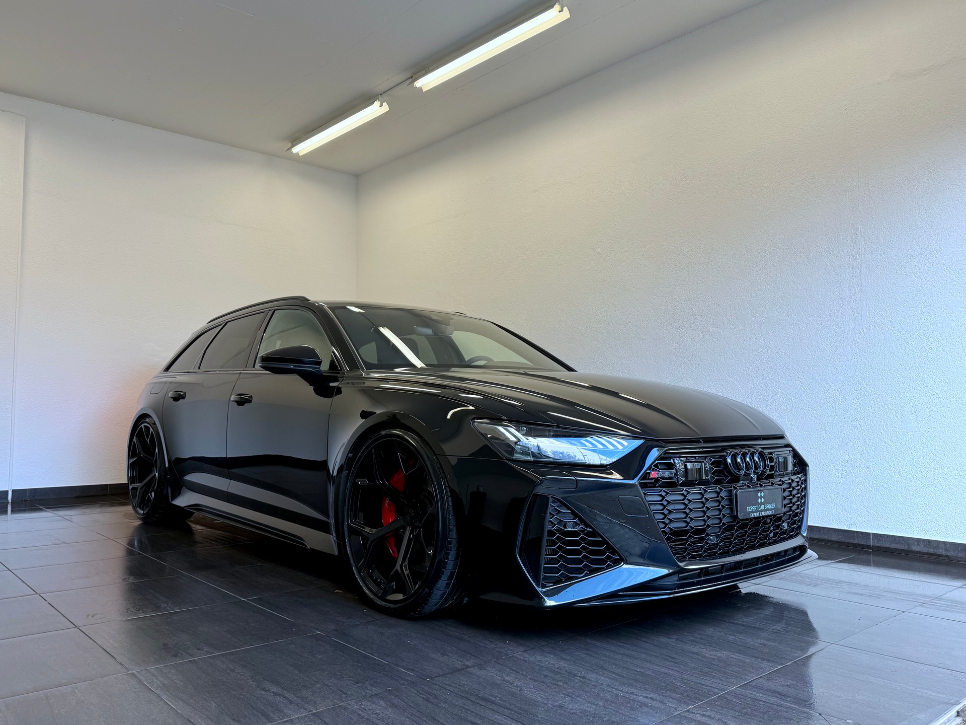 AUDI RS6 Avant 4.0 TFSI V8 quattro "ALL BLACK"-image-1