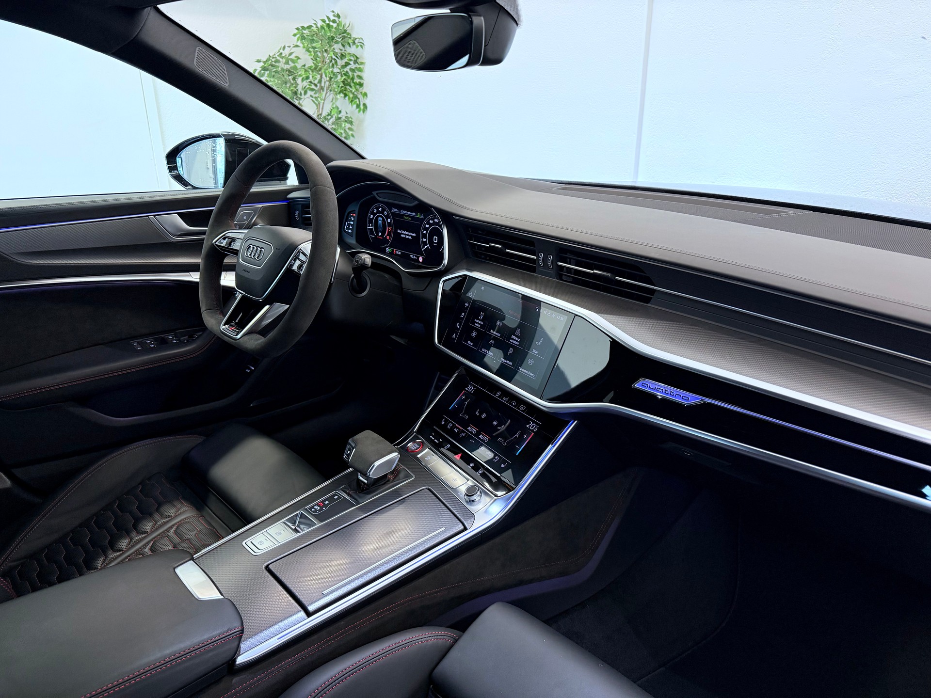 AUDI RS6 Avant 4.0 TFSI V8 quattro "ALL BLACK"-image-23