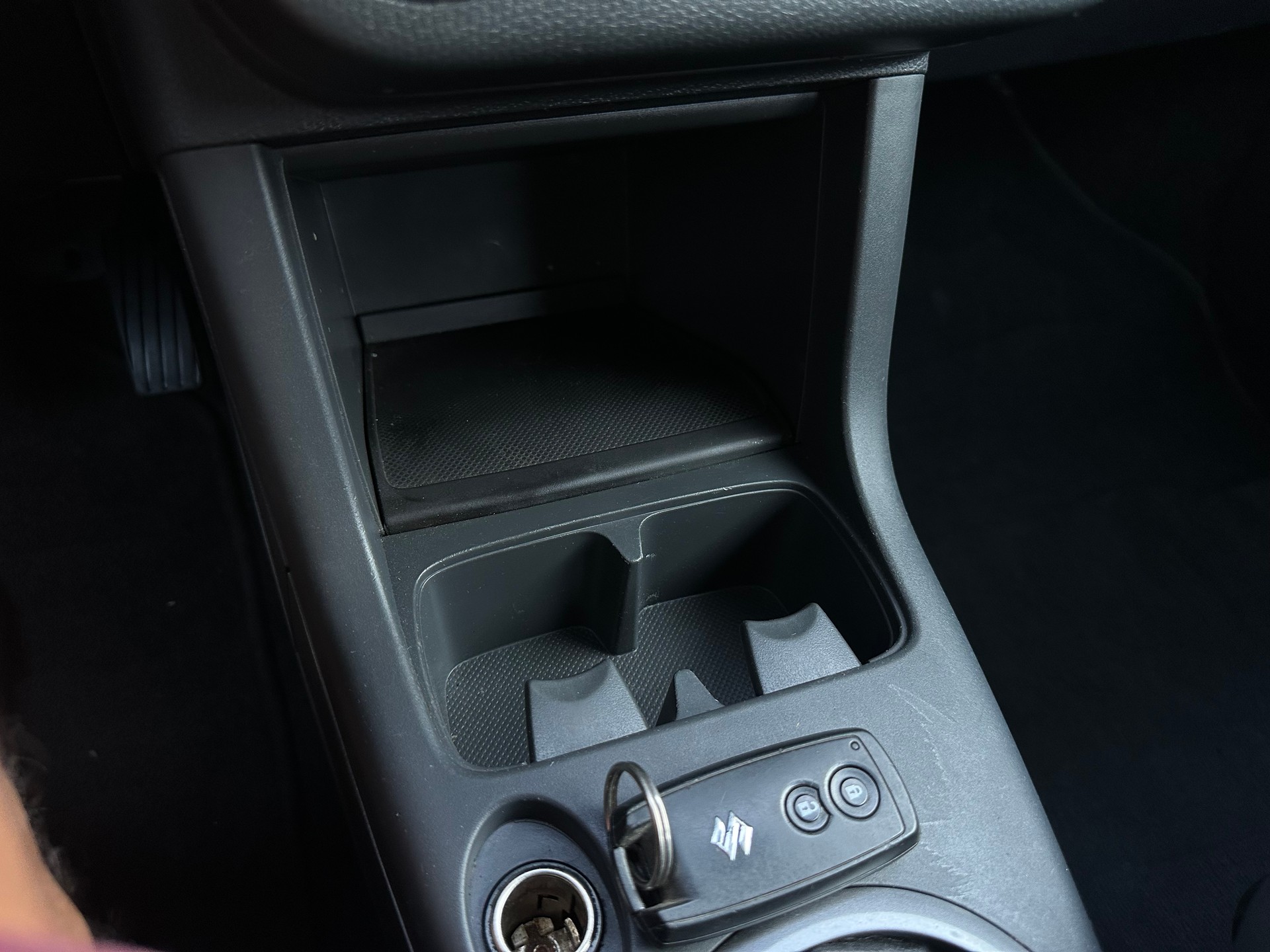 SUZUKI Swift 1.3i 16V GL Top 4x4-image-14