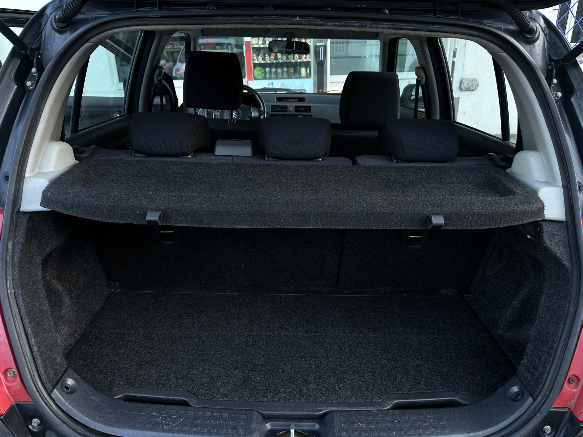 SUZUKI Swift 1.3i 16V GL Top 4x4-image-12