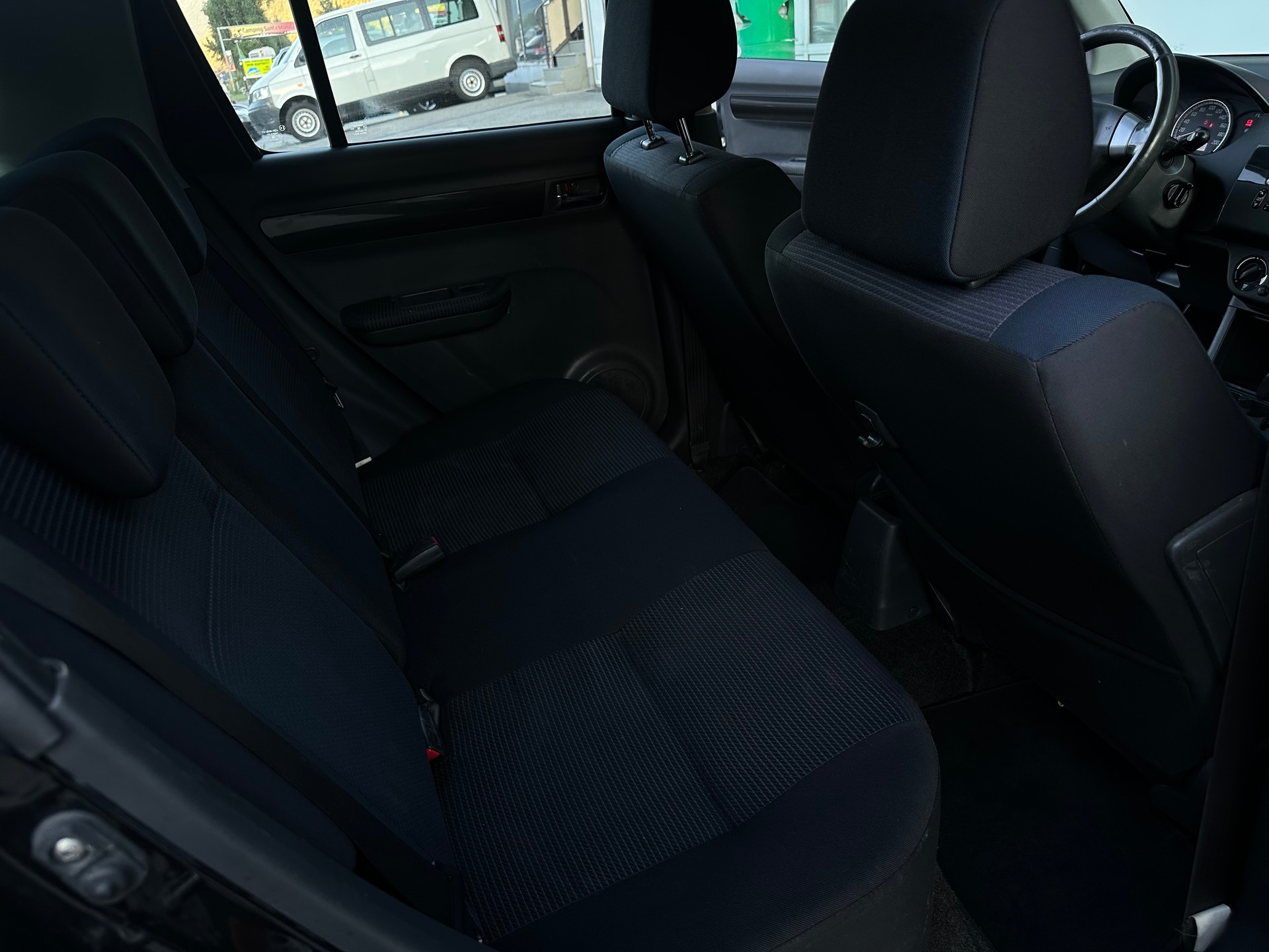 SUZUKI Swift 1.3i 16V GL Top 4x4-image-11